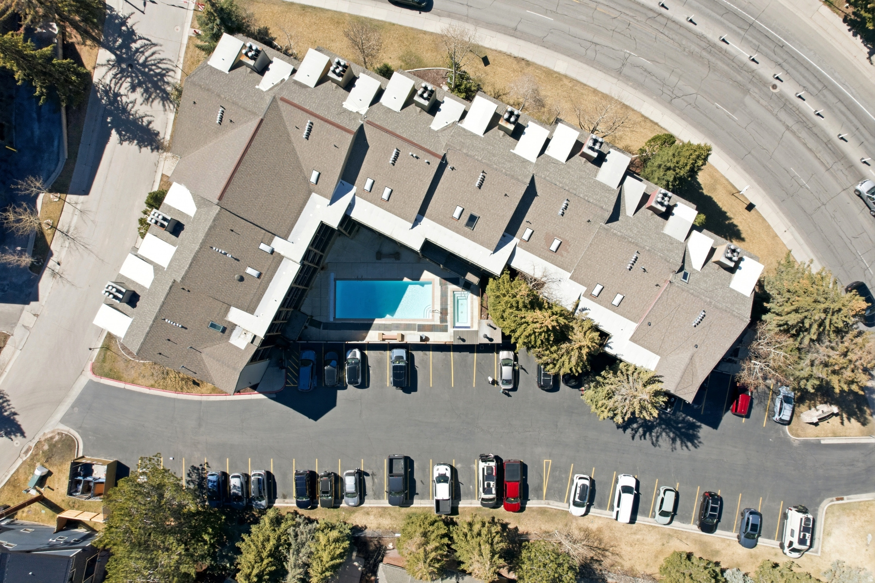 main property photo 14