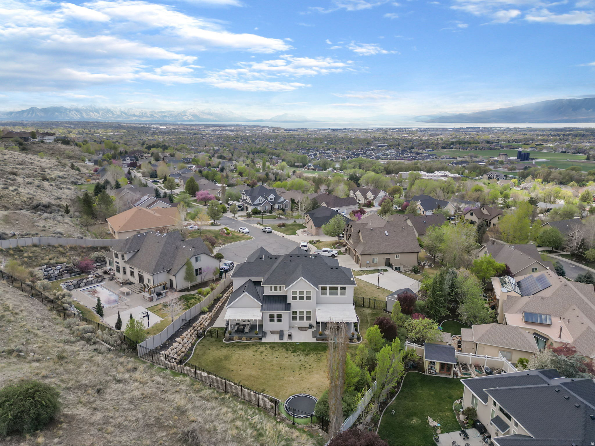 main property photo 74