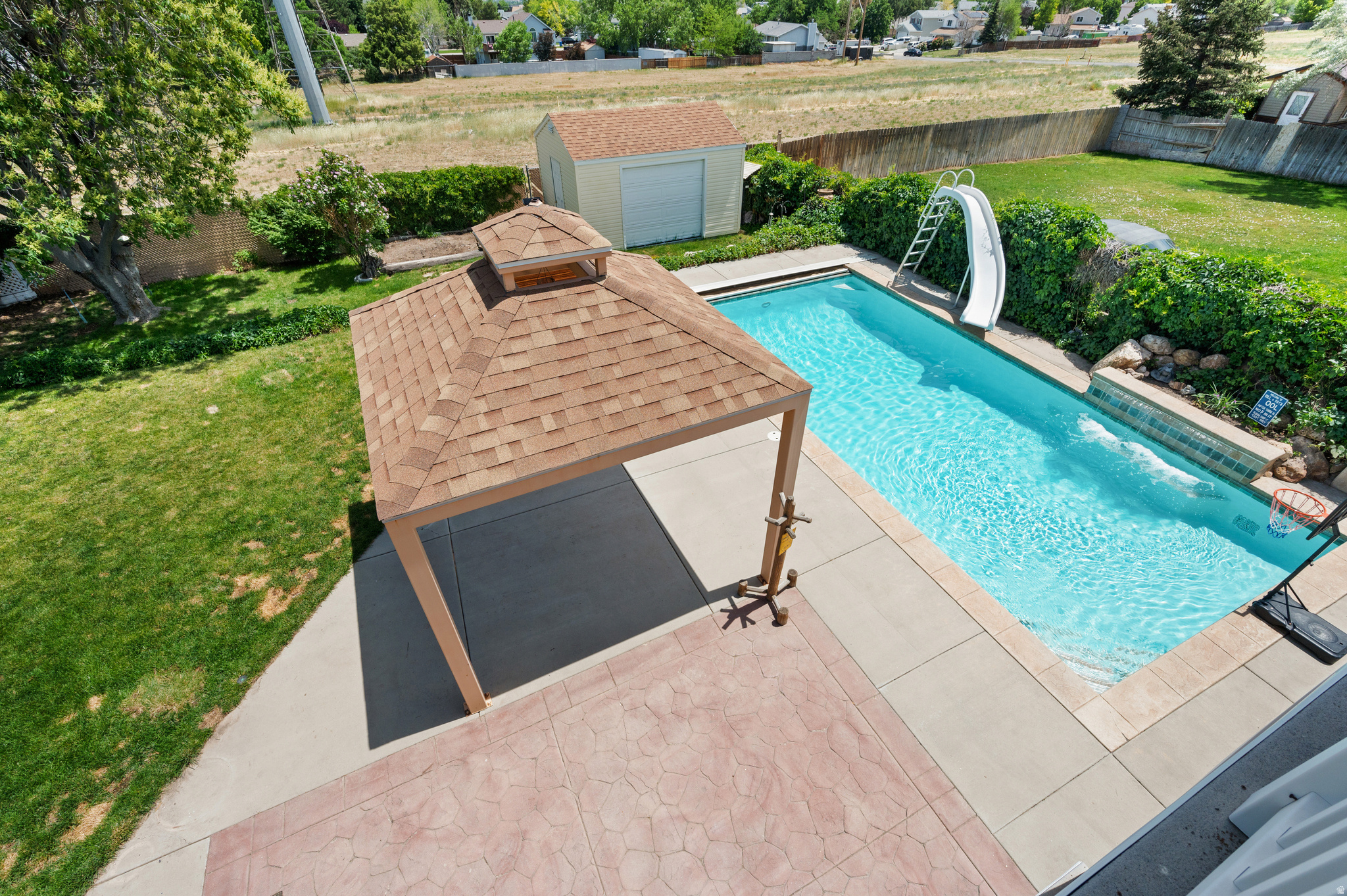 main property photo 32