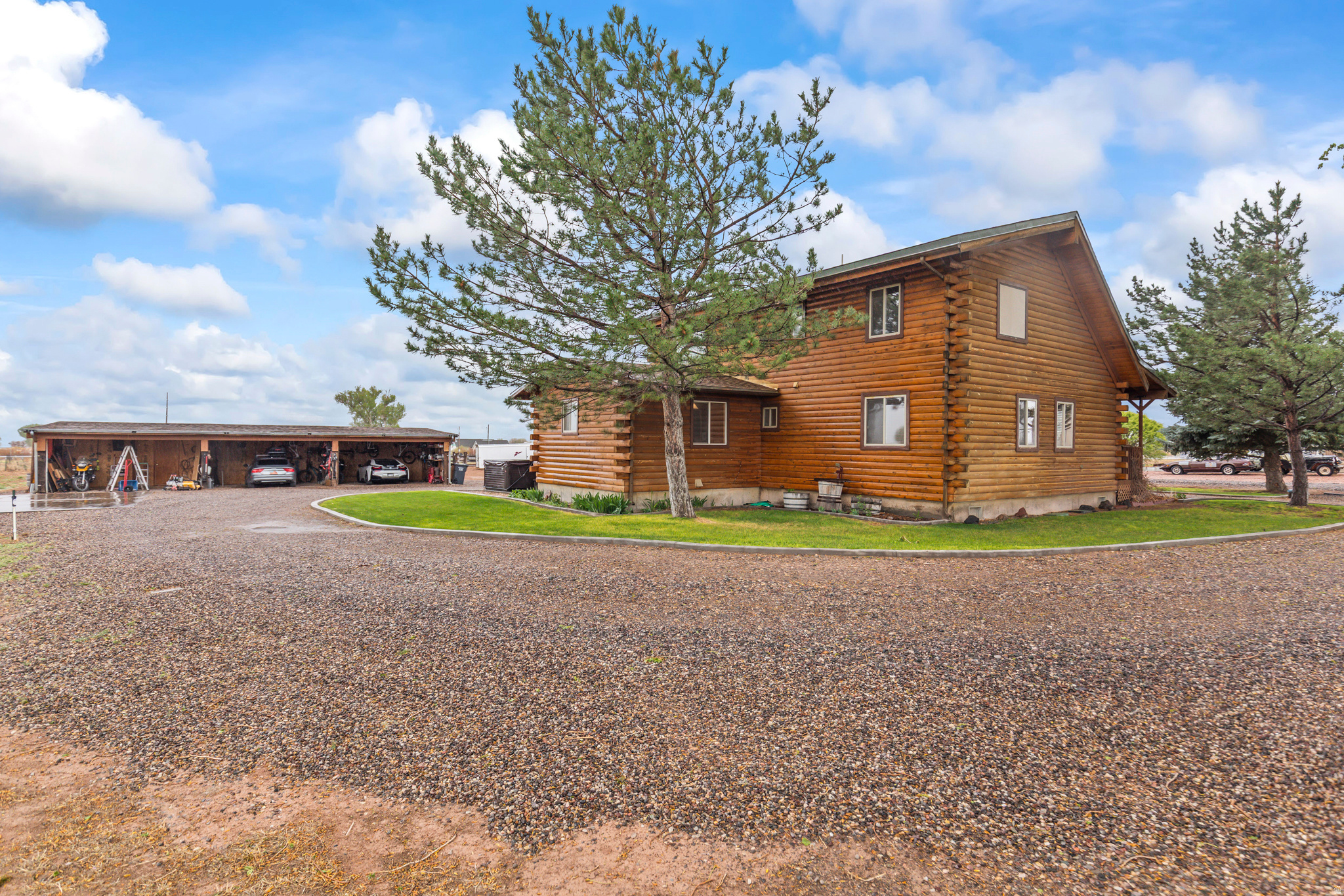 main property photo 39