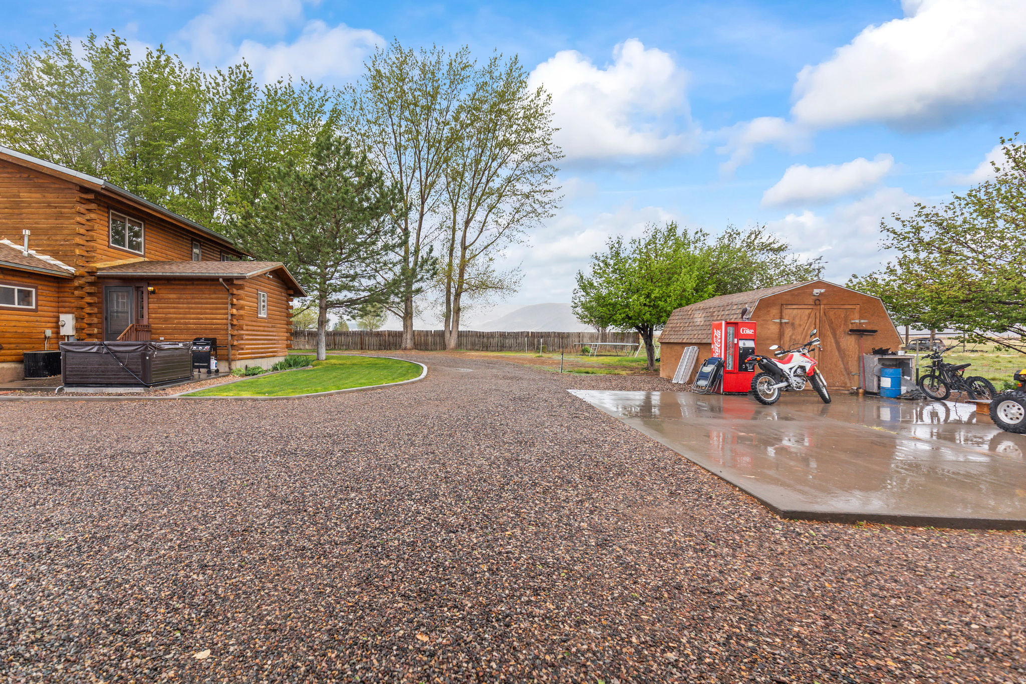 main property photo 45