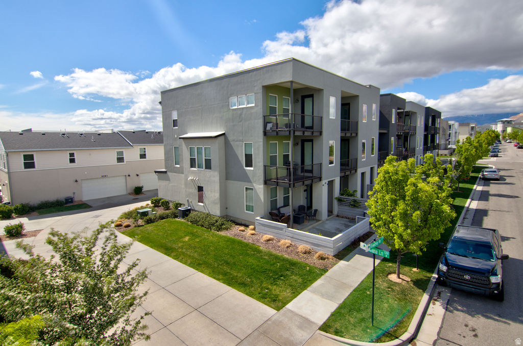 main property photo 33