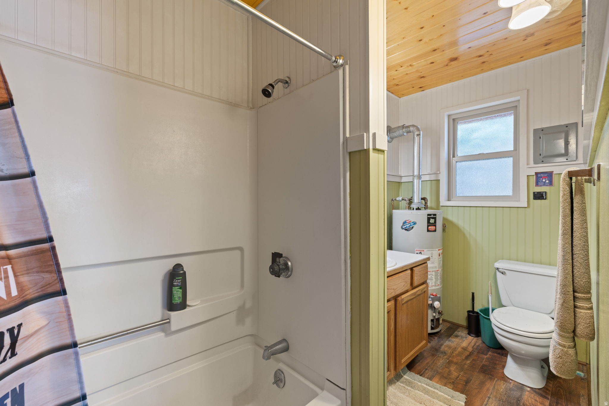 main property photo 47