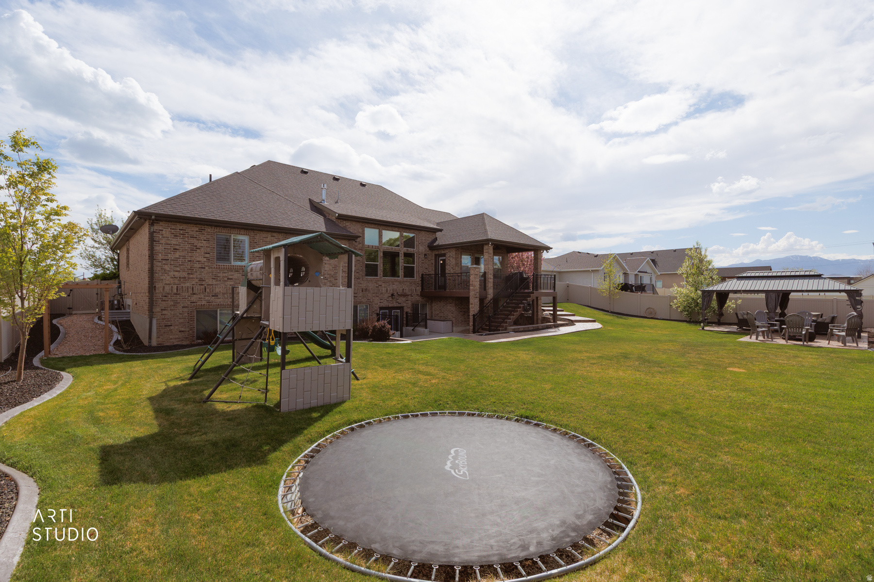 main property photo 49