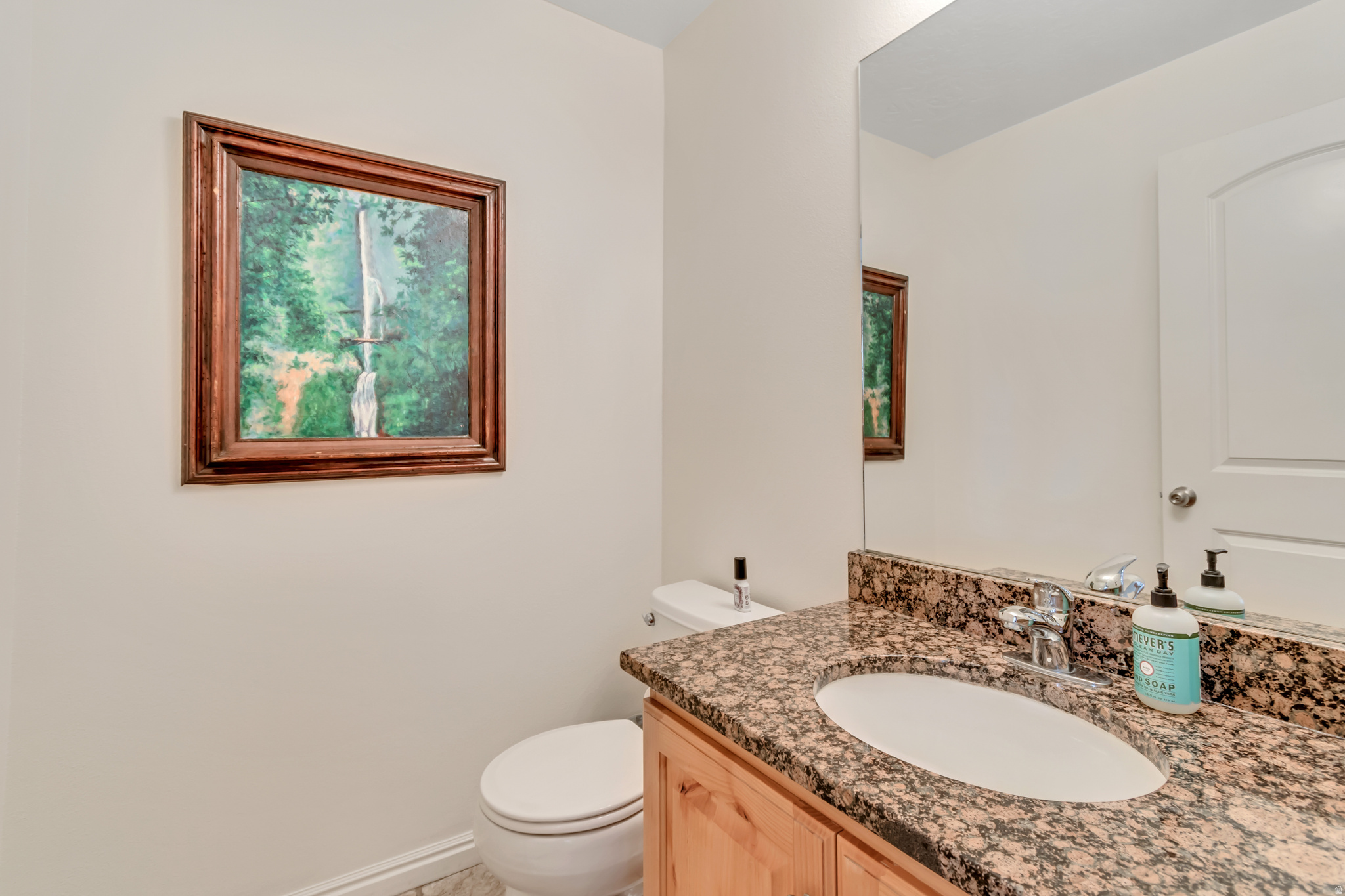 main property photo 16