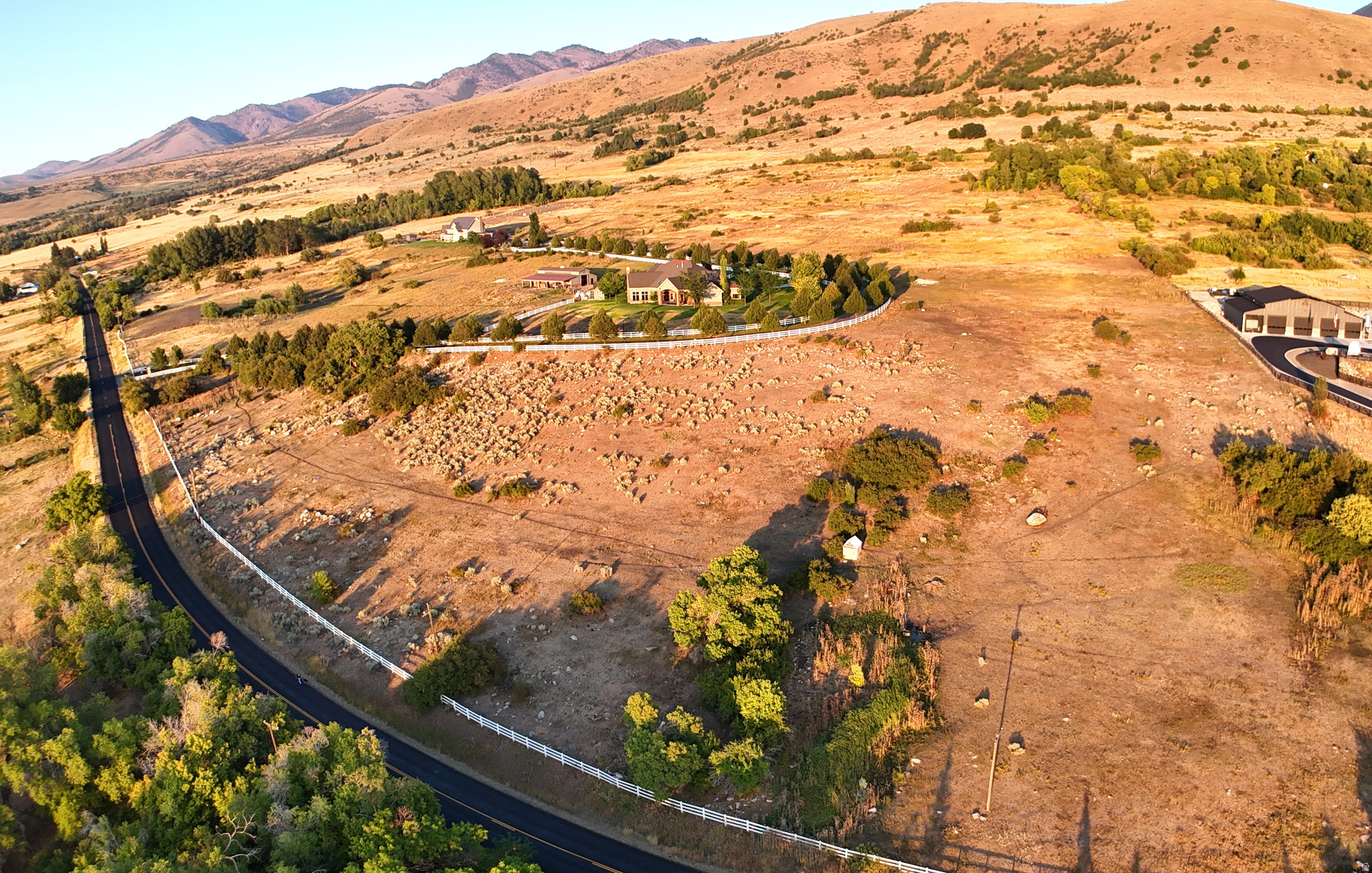 main property photo 6