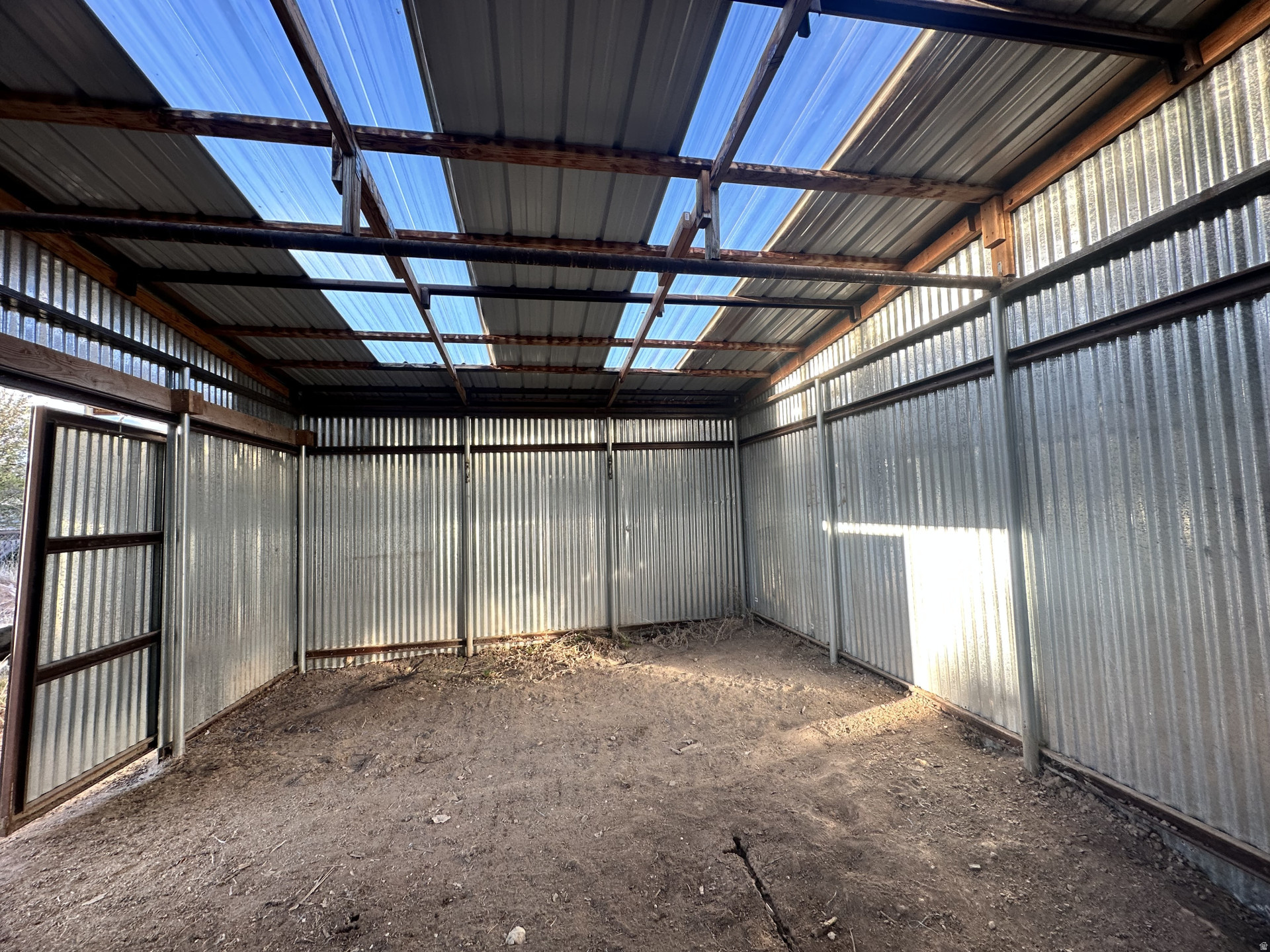 main property photo 51