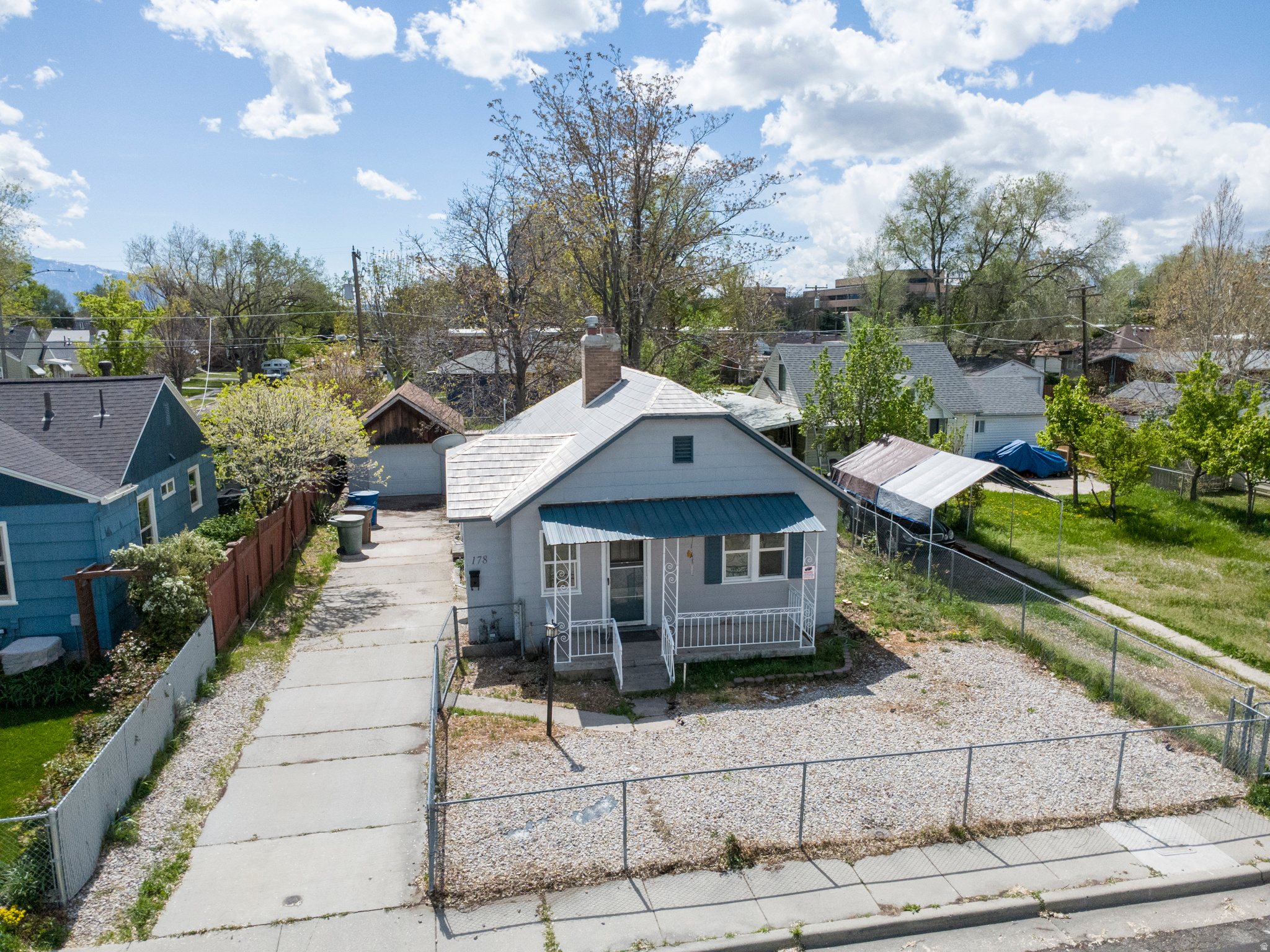 main property photo 16