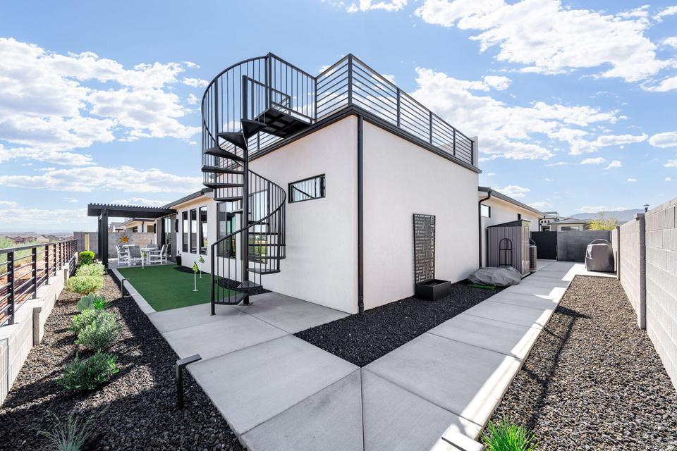 main property photo 65