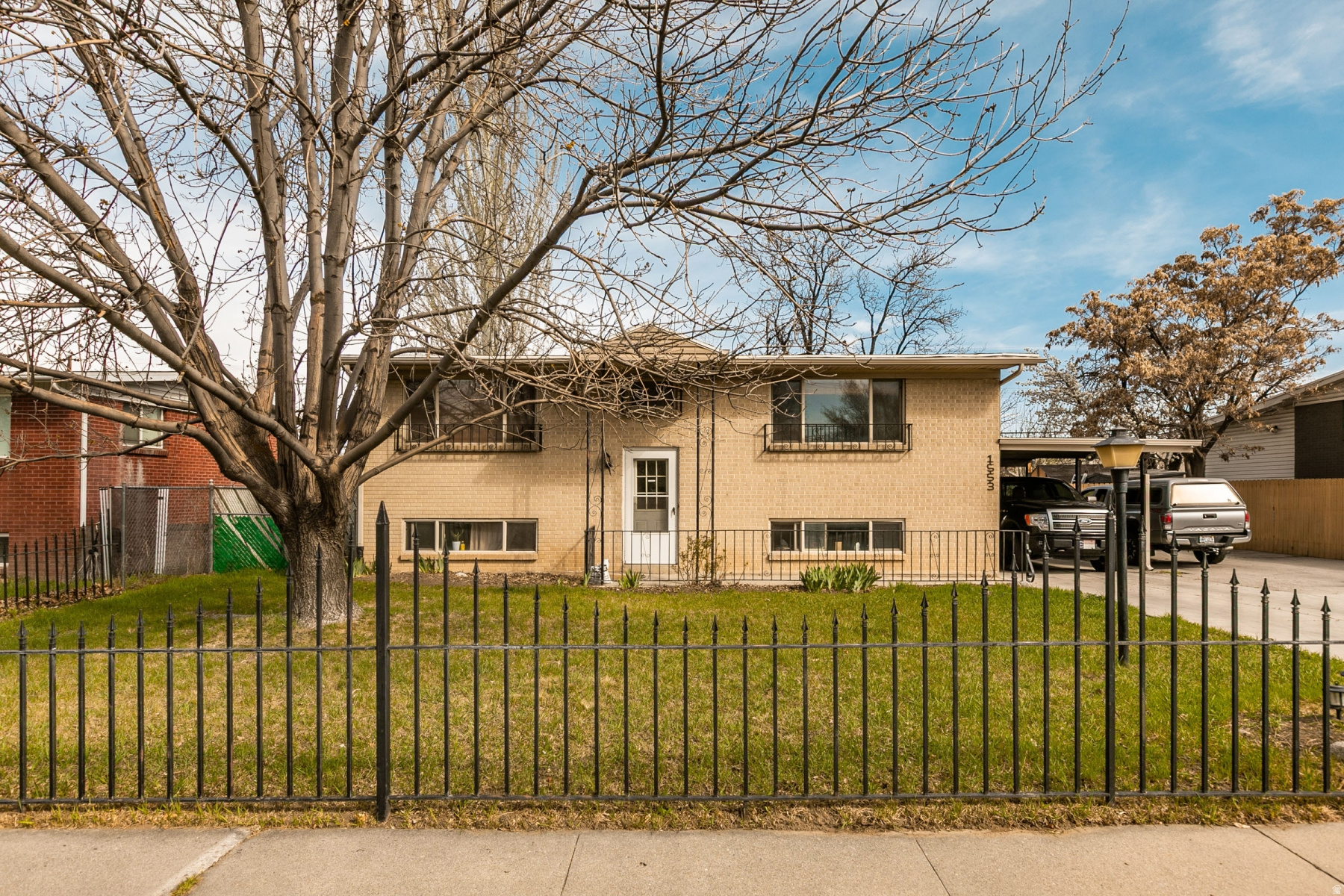 main property photo 1