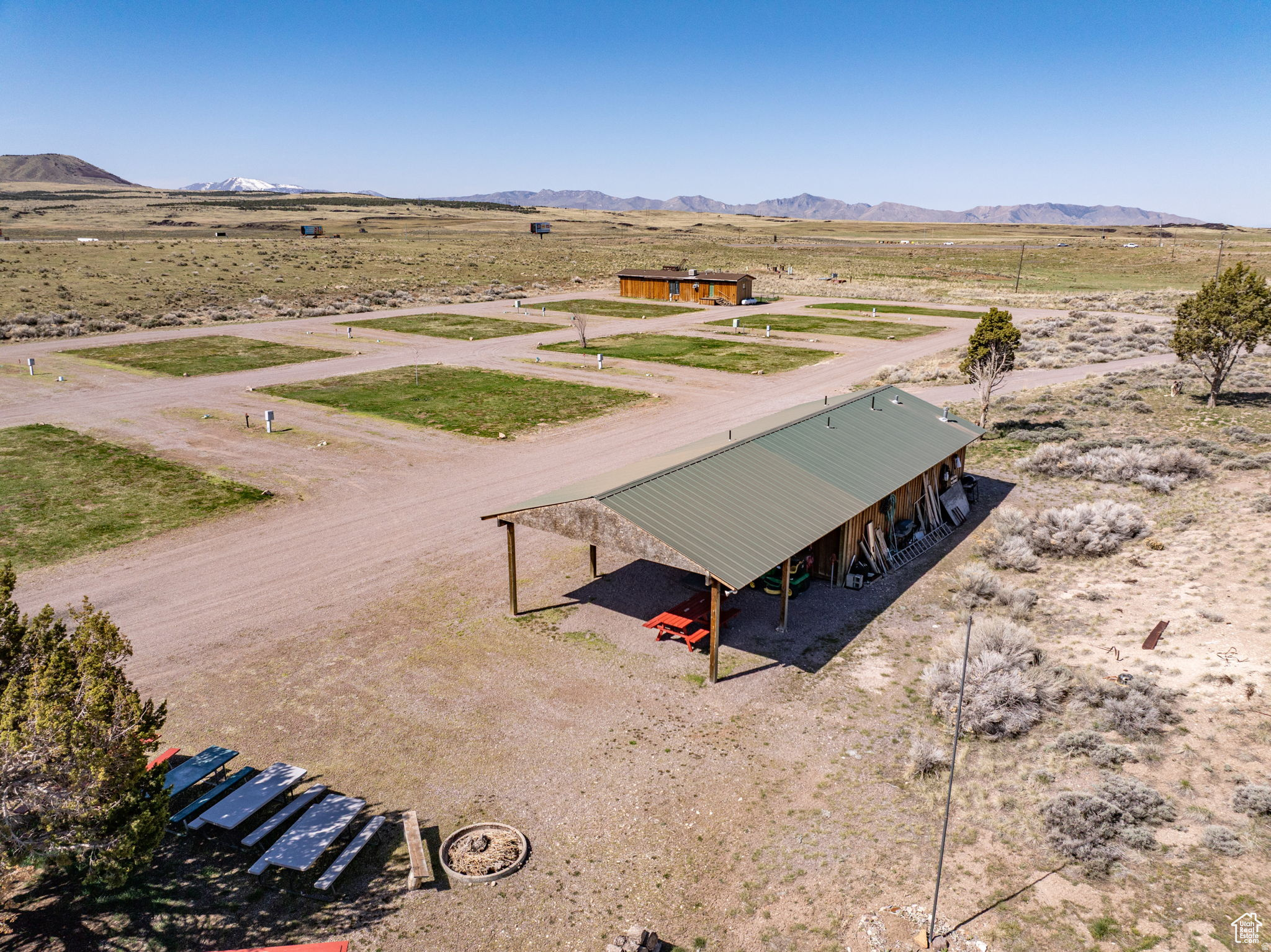 main property photo 12