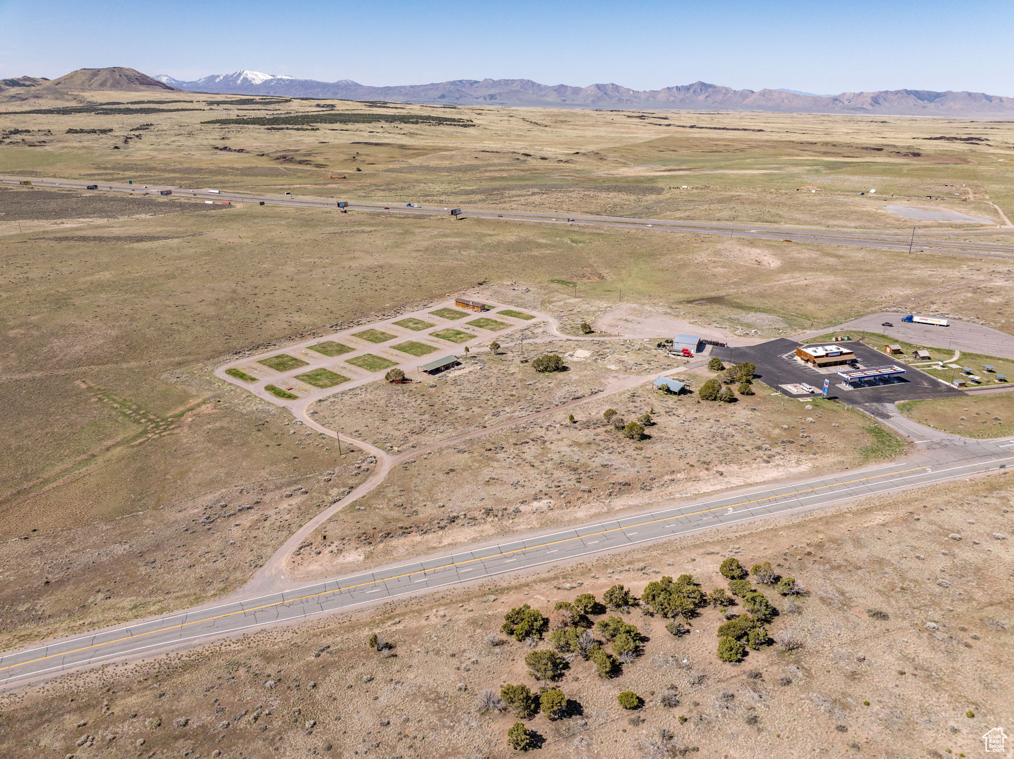 main property photo 19