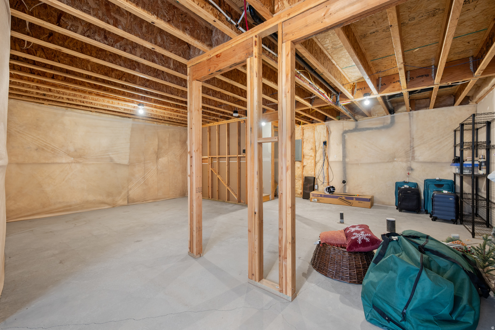 main property photo 25