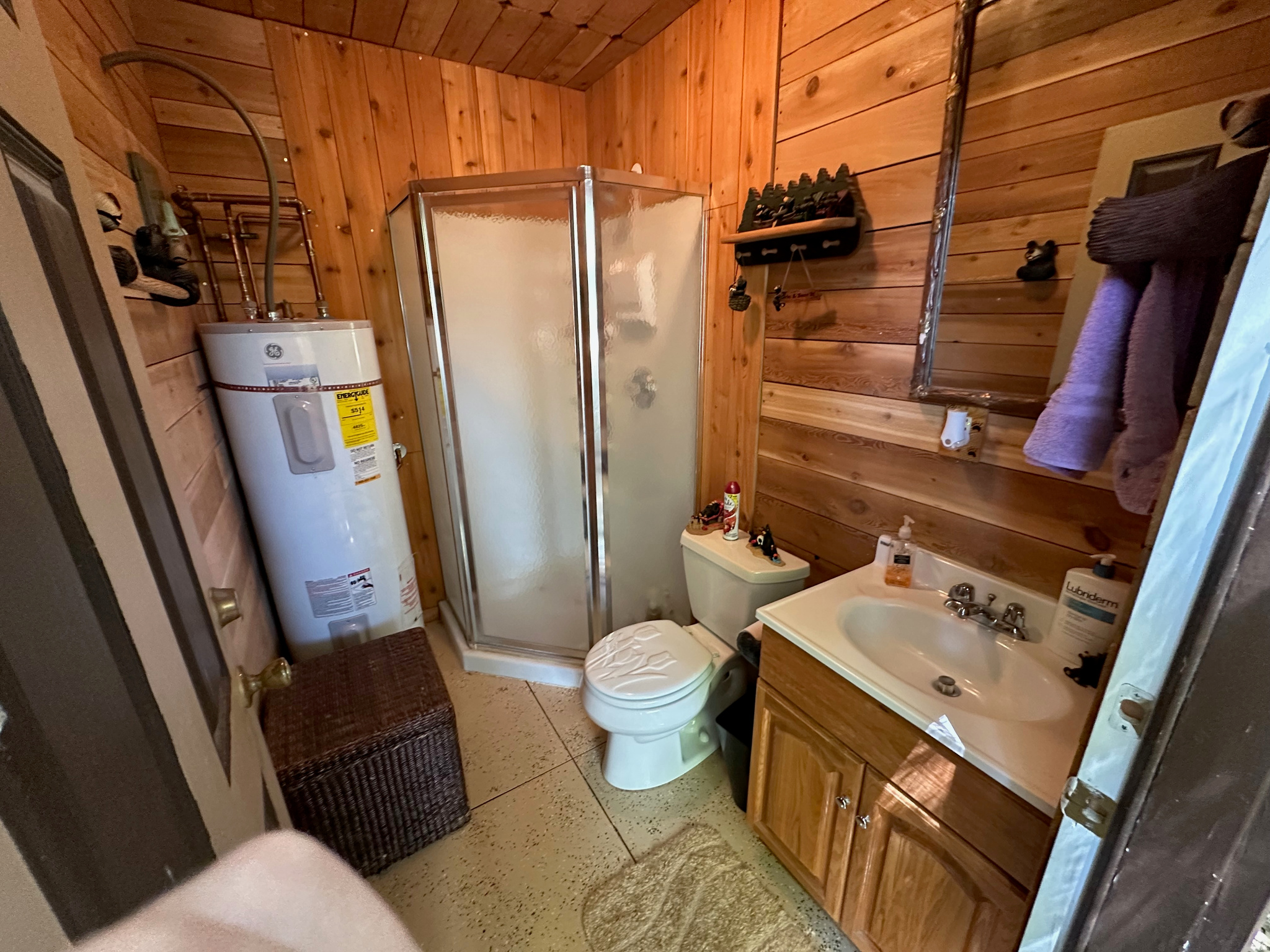 main property photo 16