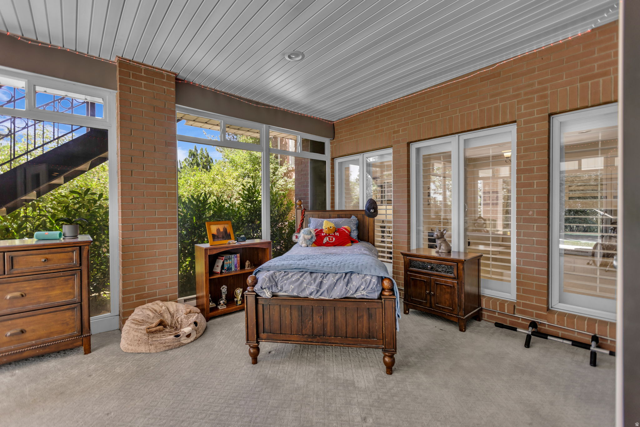 main property photo 50
