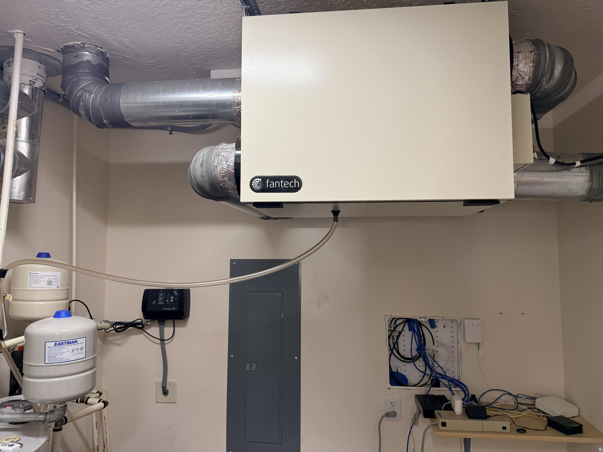 main property photo 50