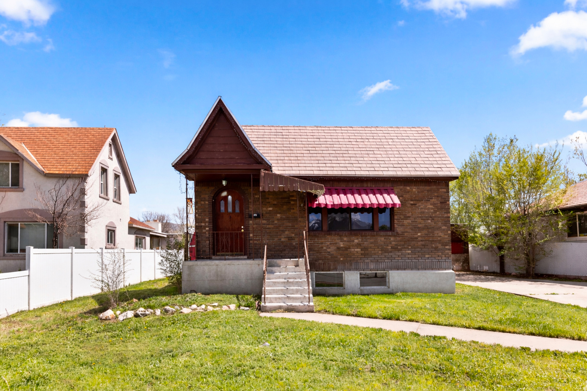 main property photo 2
