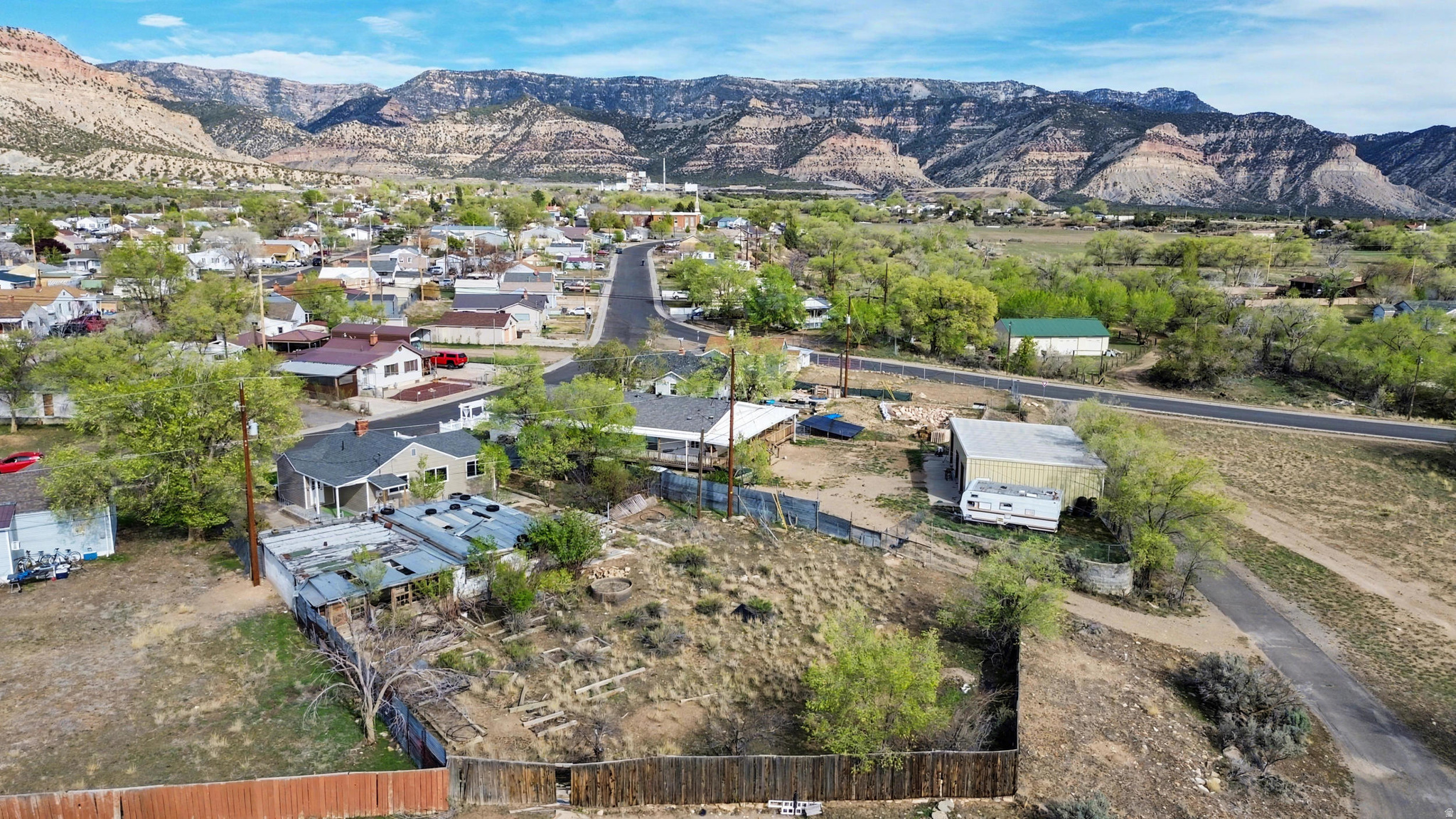 main property photo 10