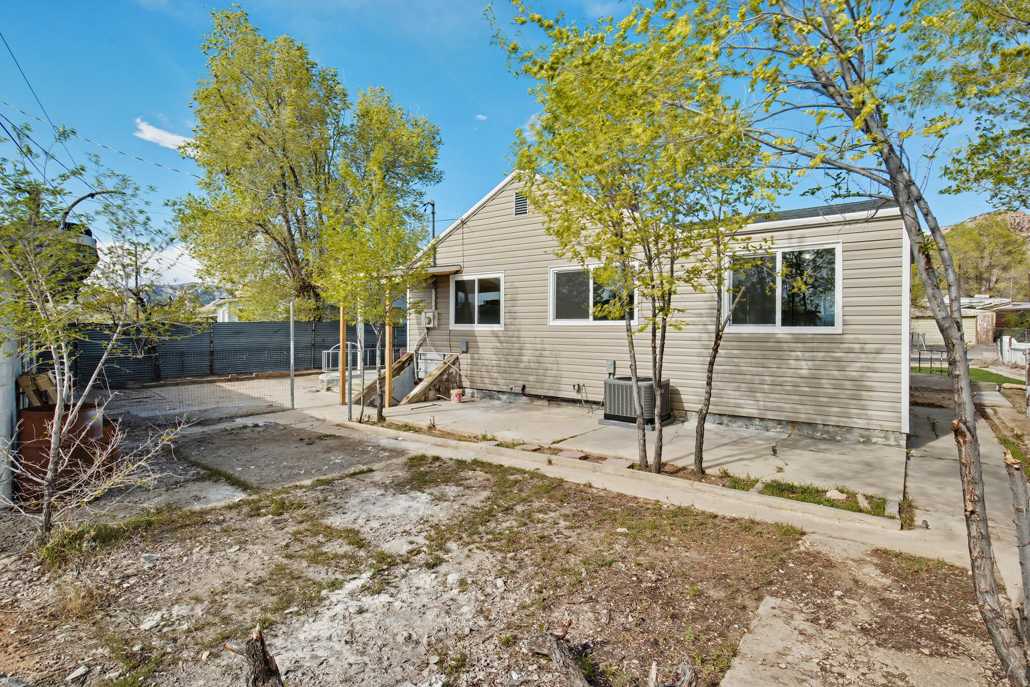 main property photo 12