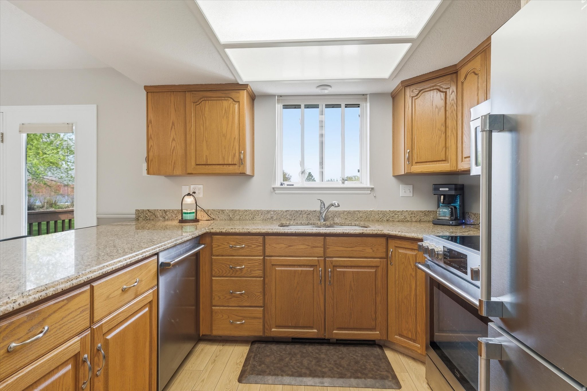 main property photo 15