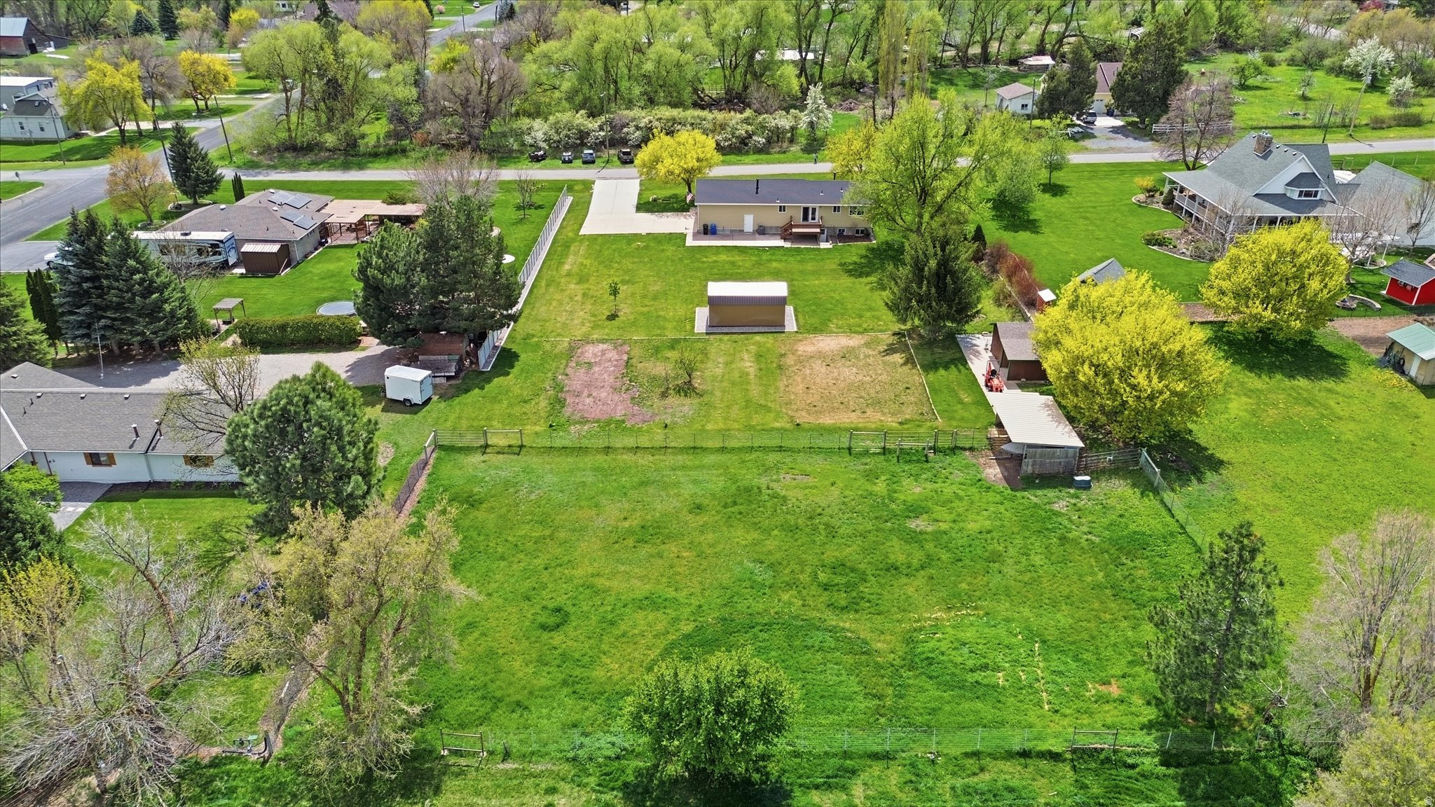 main property photo 60