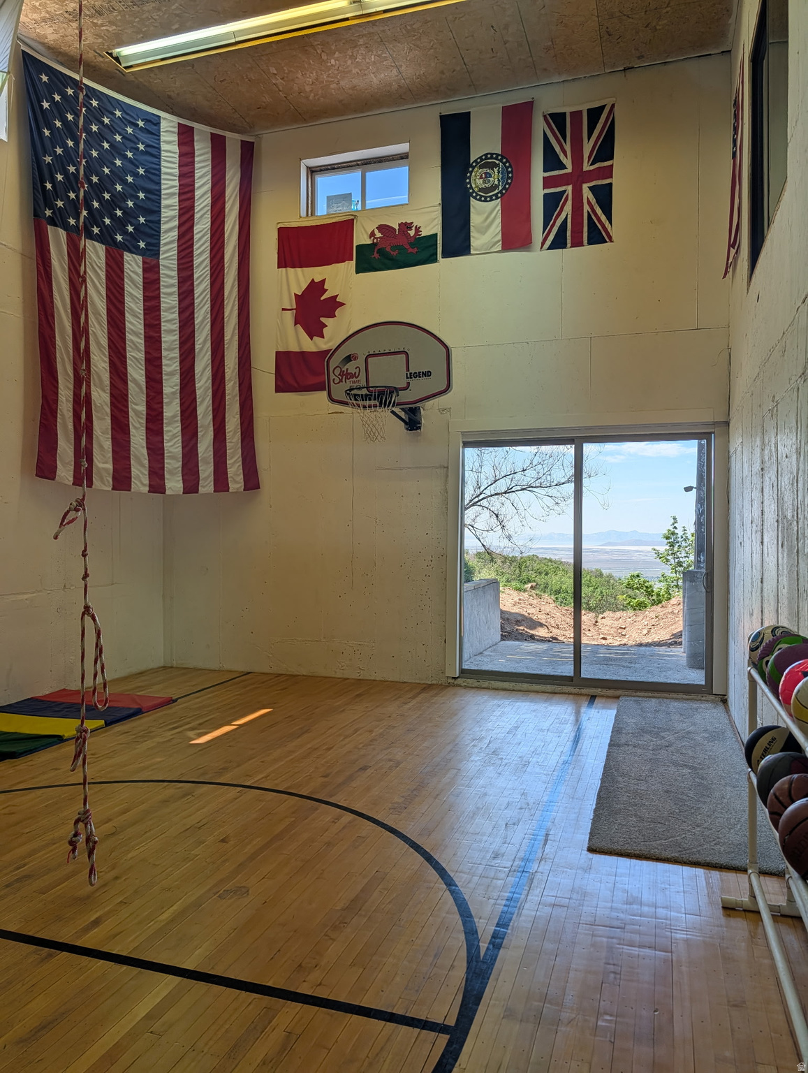 main property photo 56