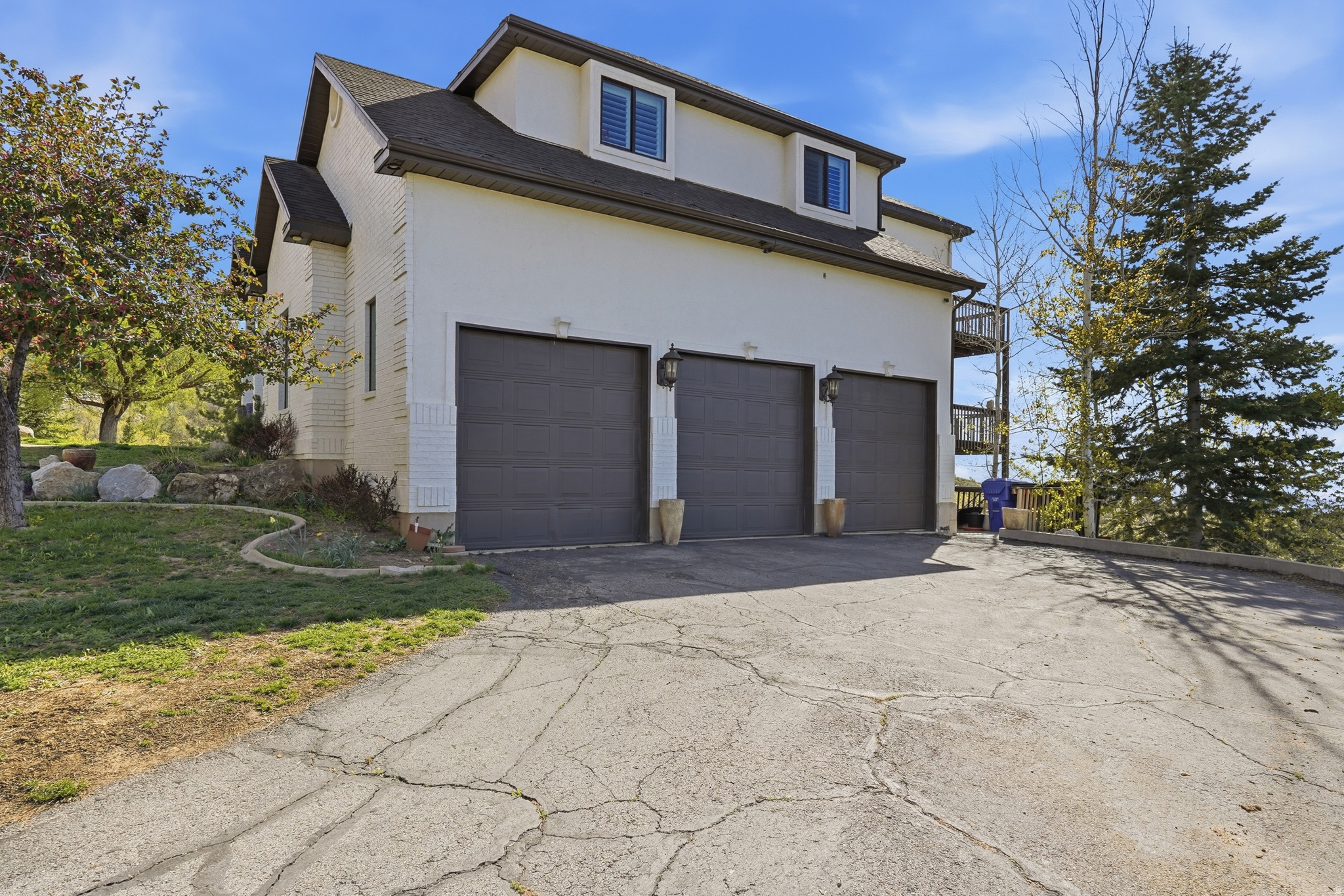 main property photo 58