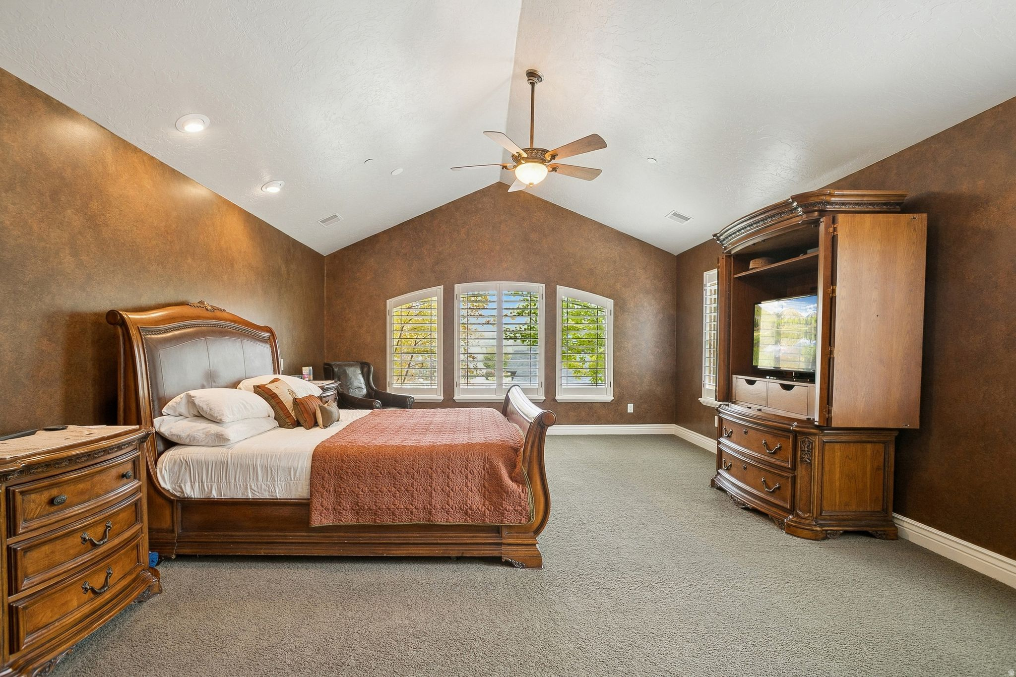 main property photo 73