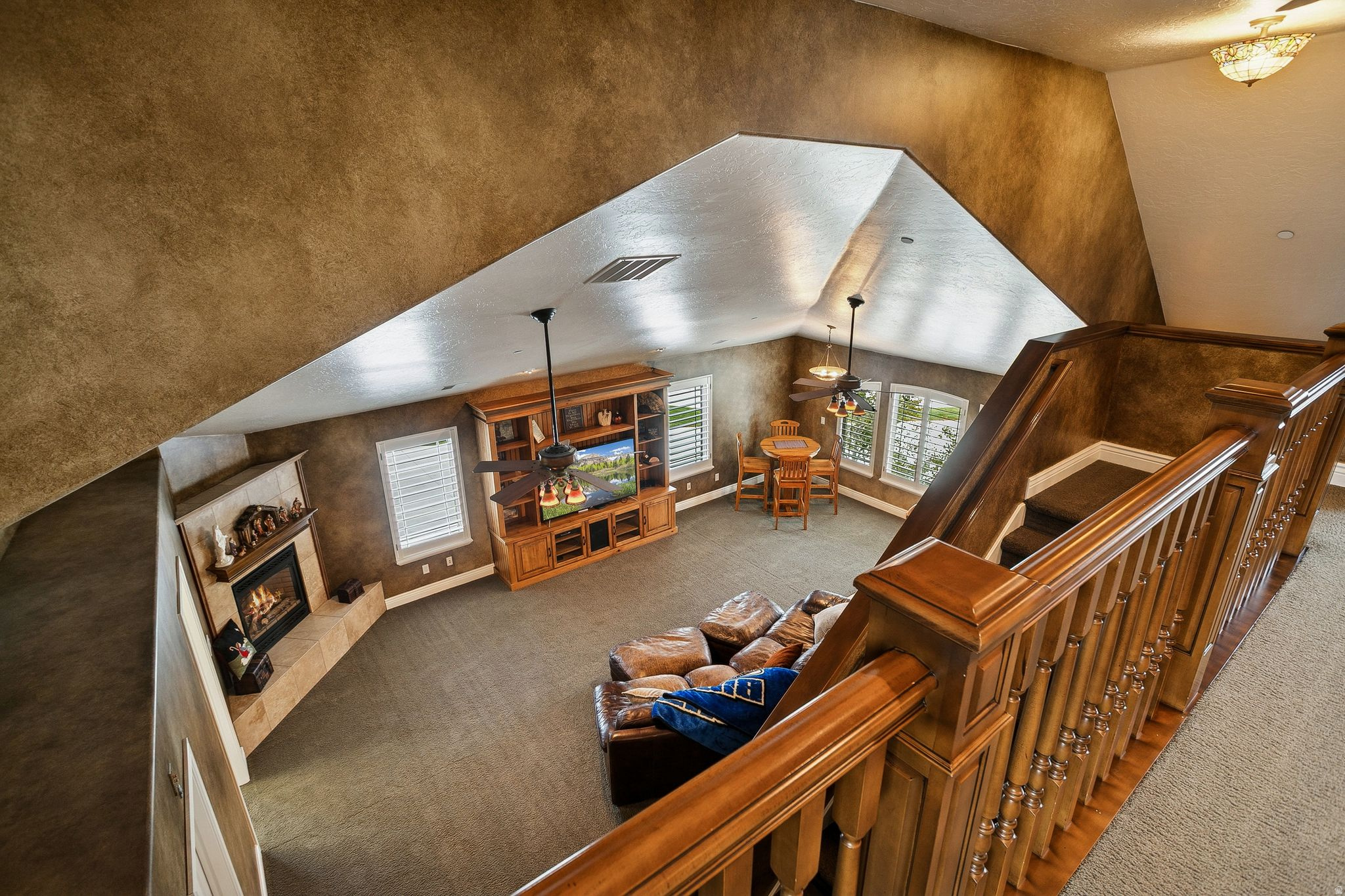 main property photo 98