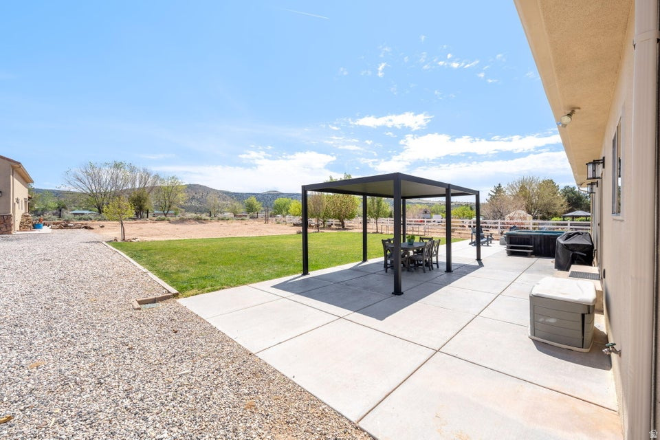 main property photo 48