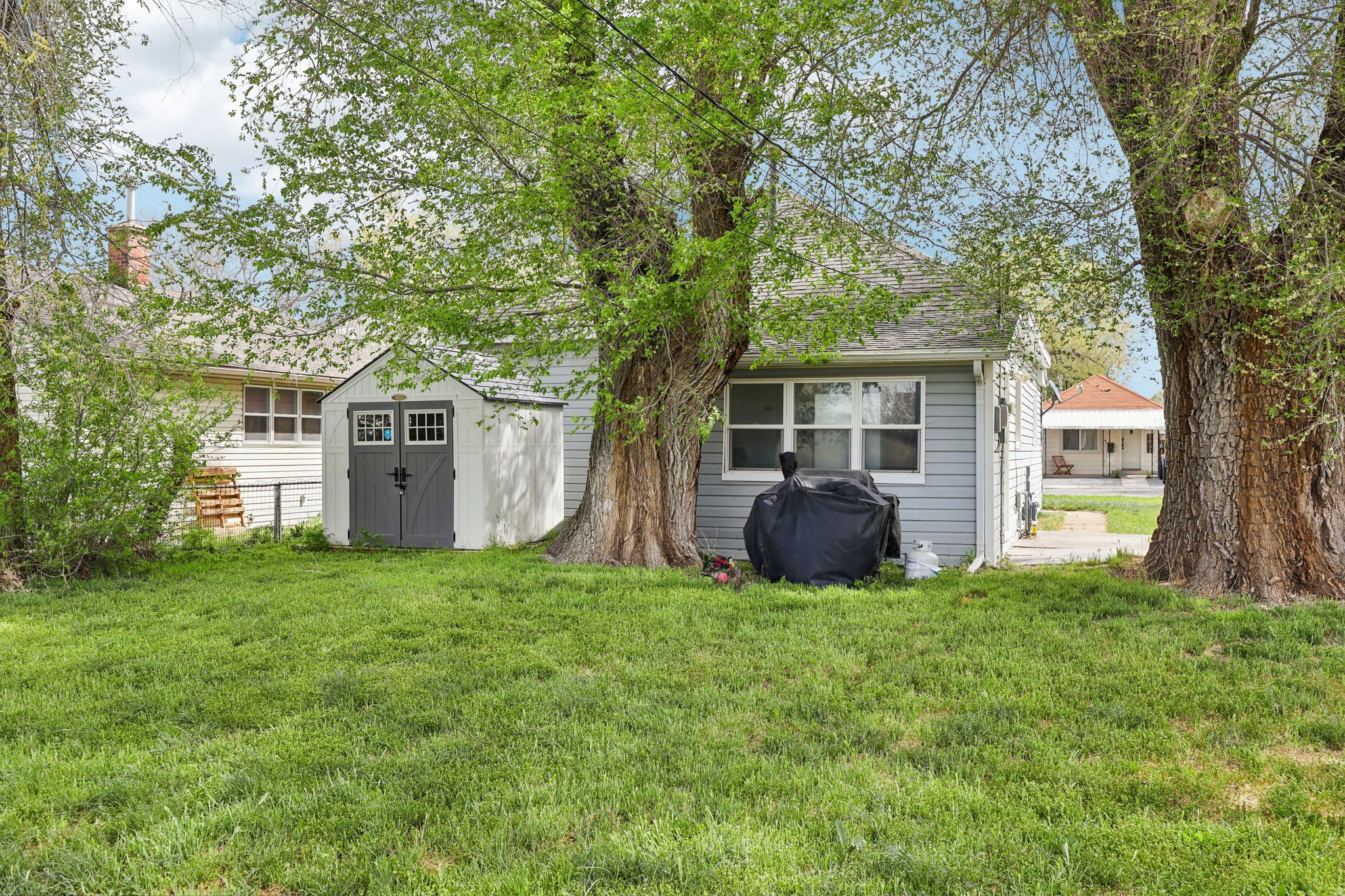 main property photo 19