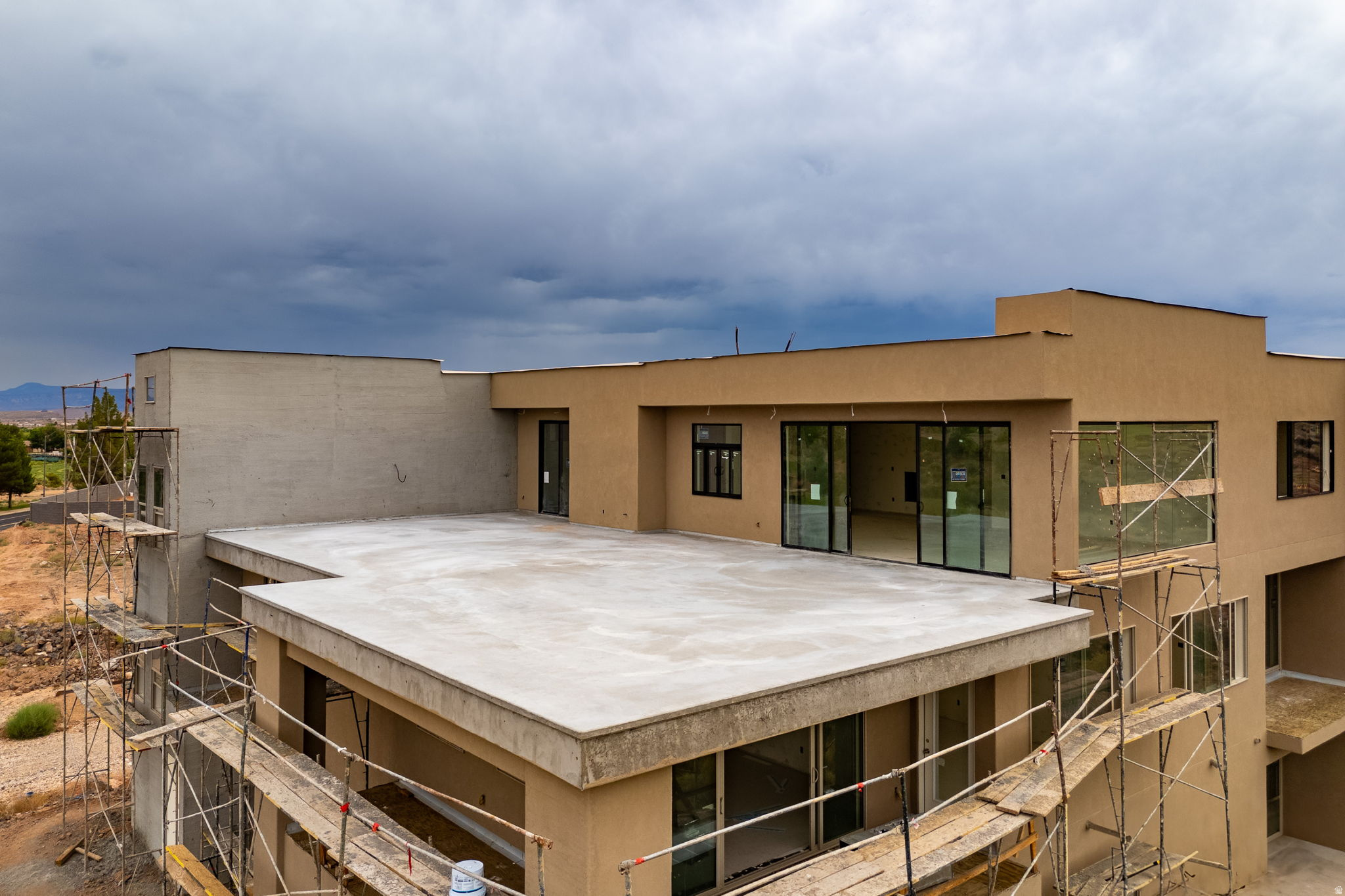 main property photo 8