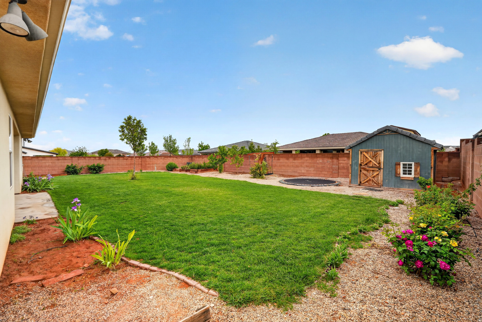 main property photo 33