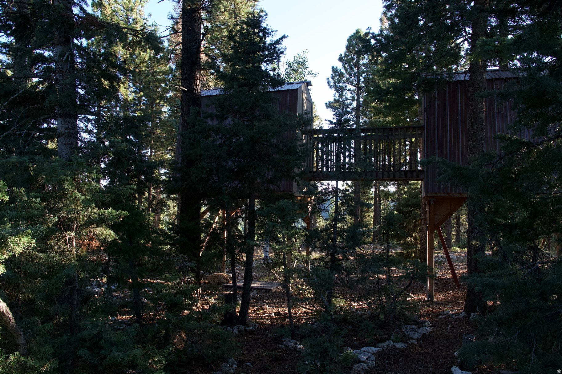 main property photo 23