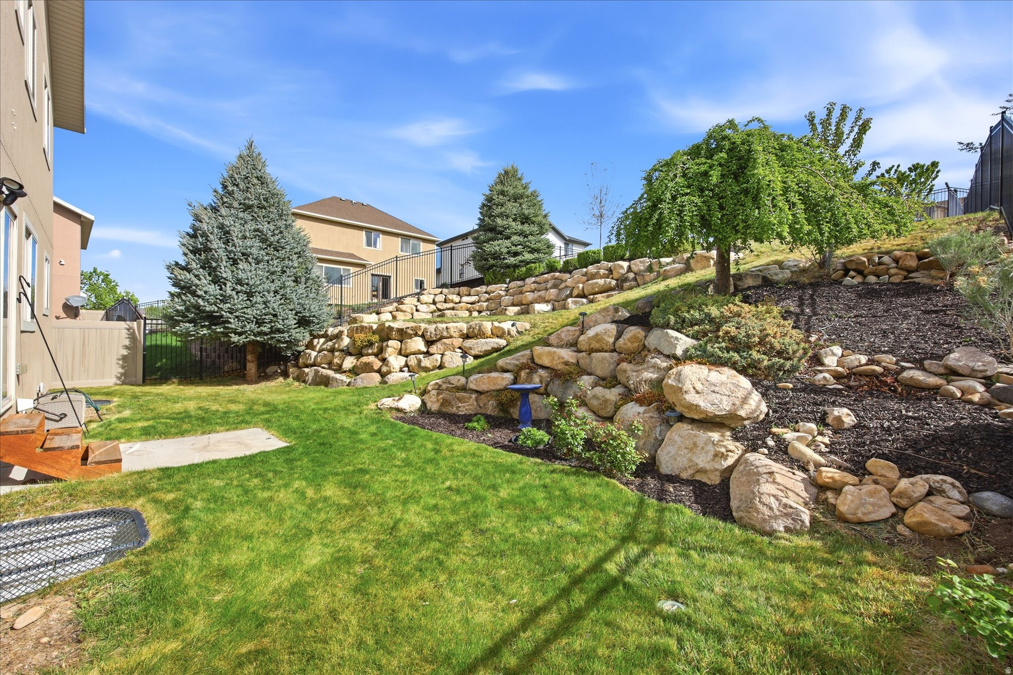 main property photo 25