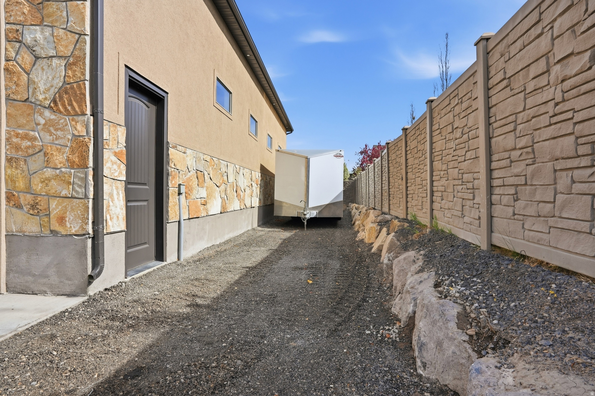 main property photo 61