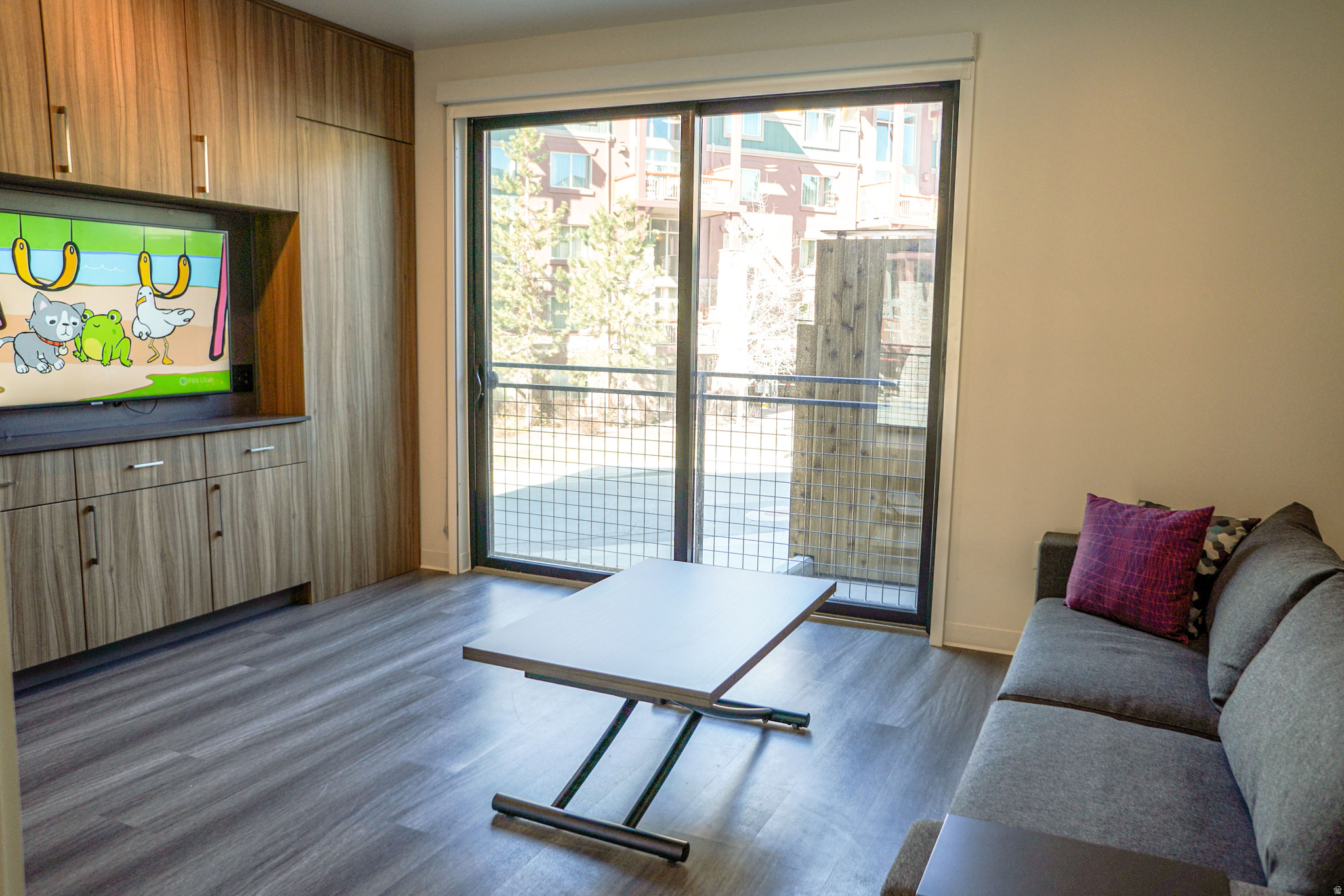 main property photo 19