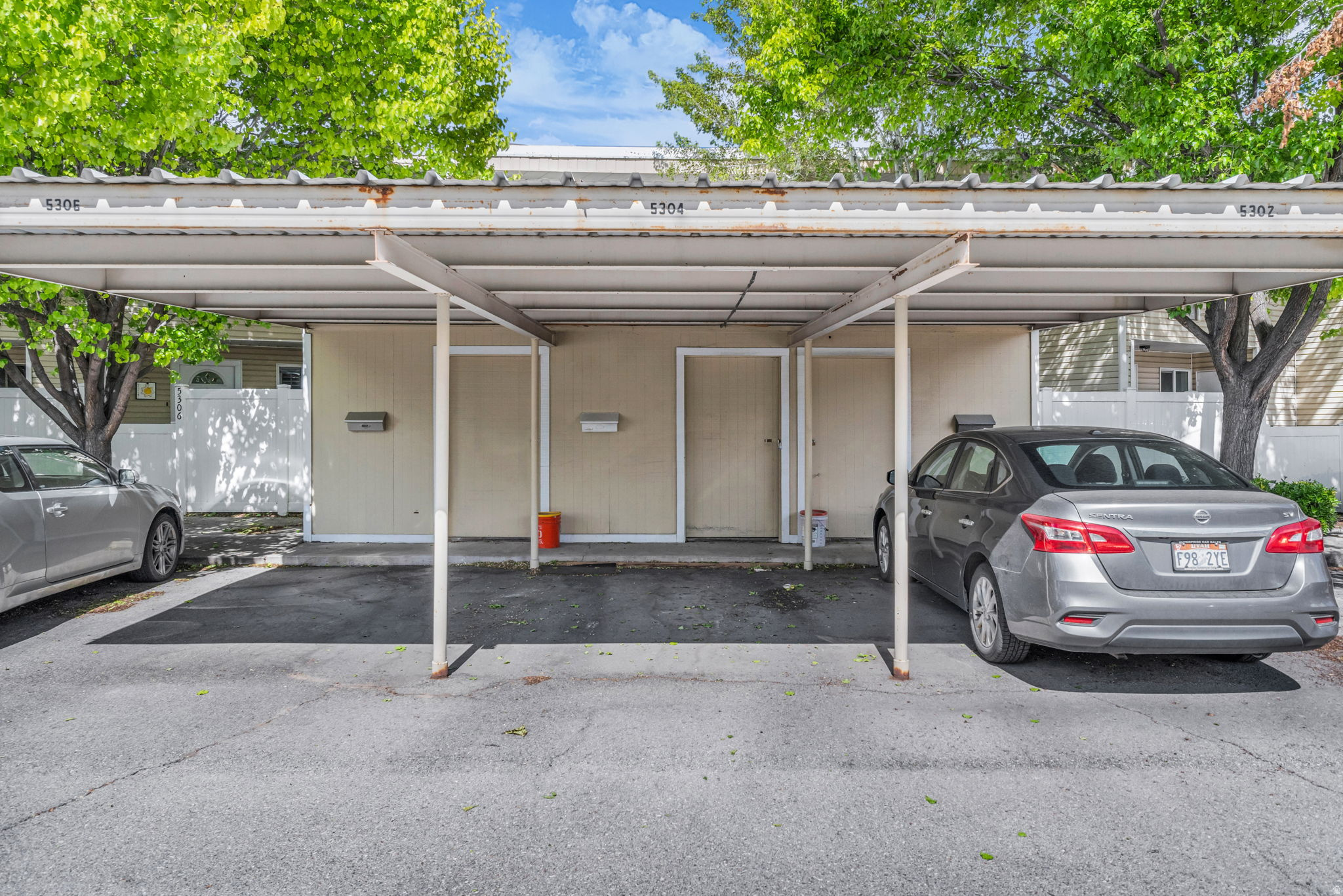 main property photo 32