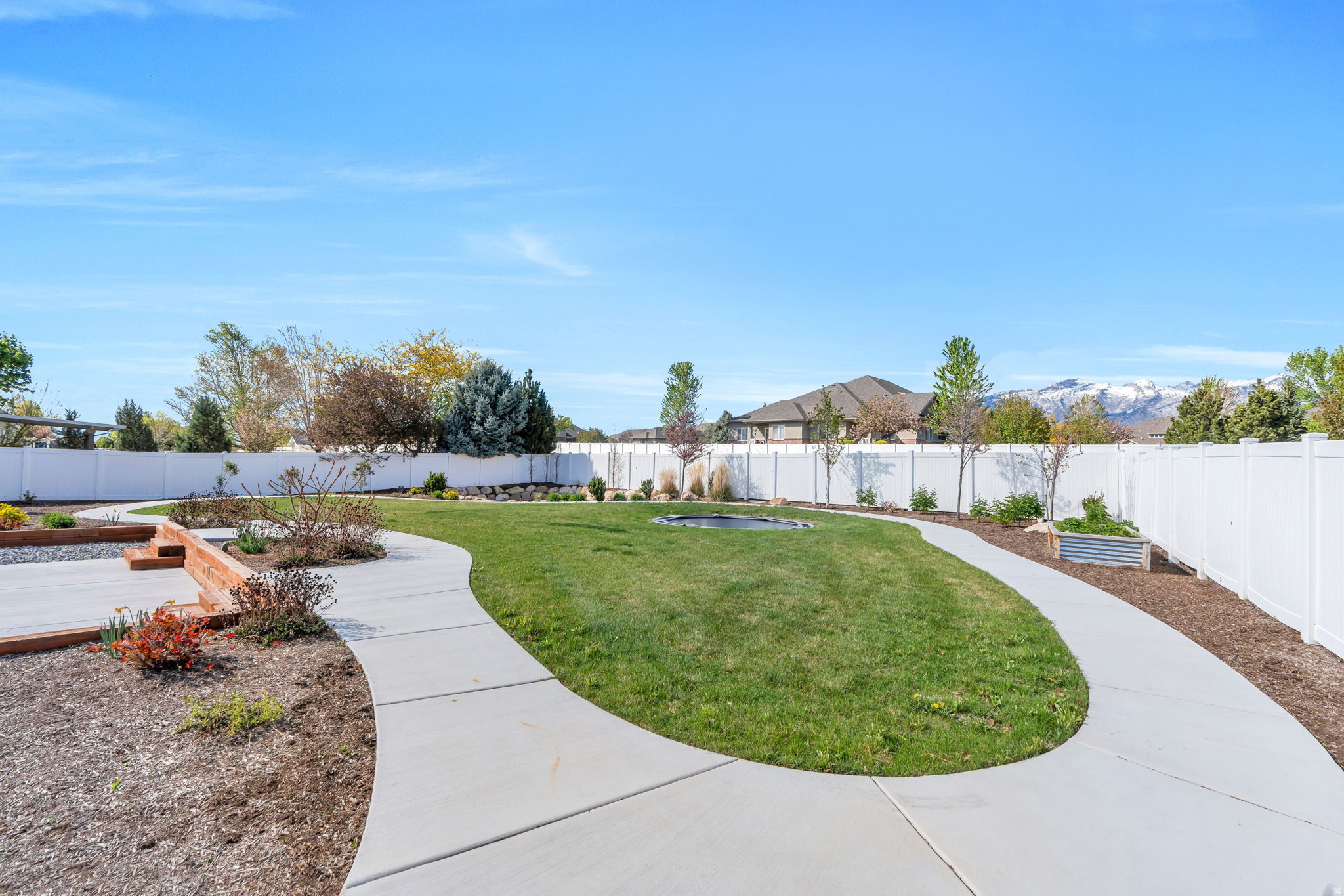 main property photo 45