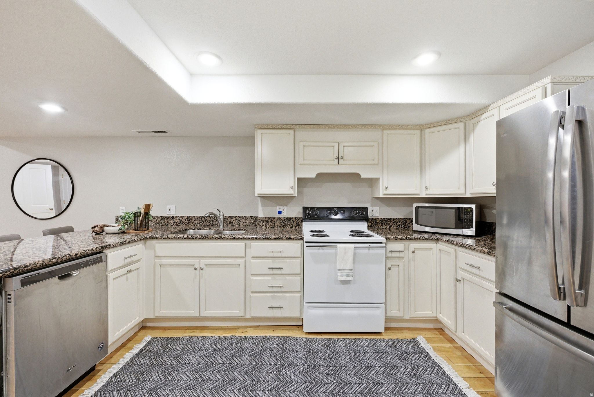 main property photo 59