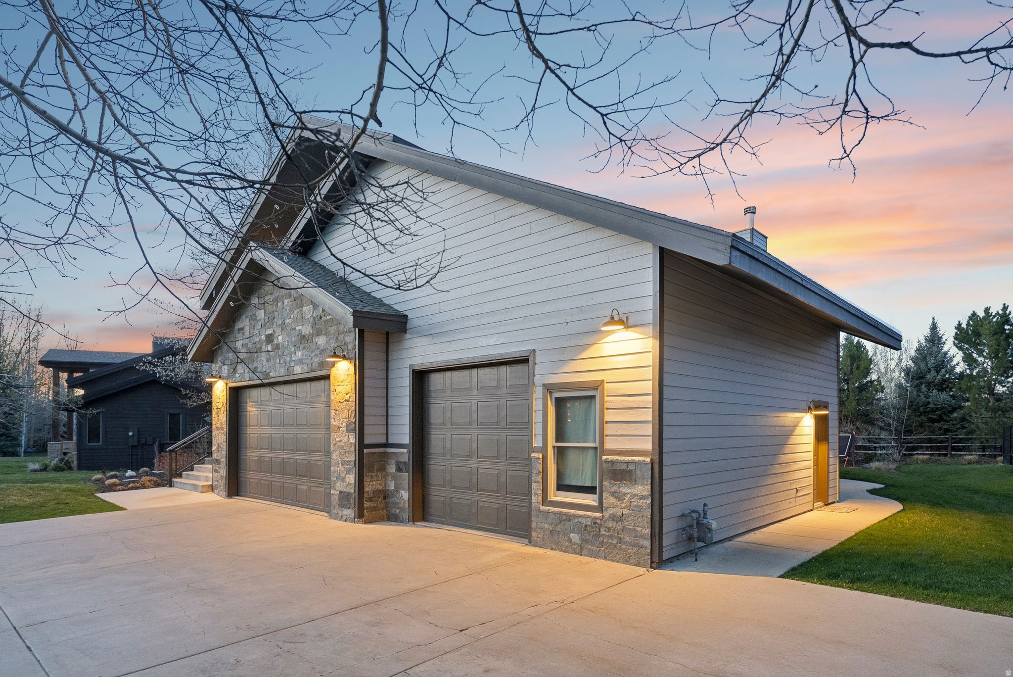 main property photo 85