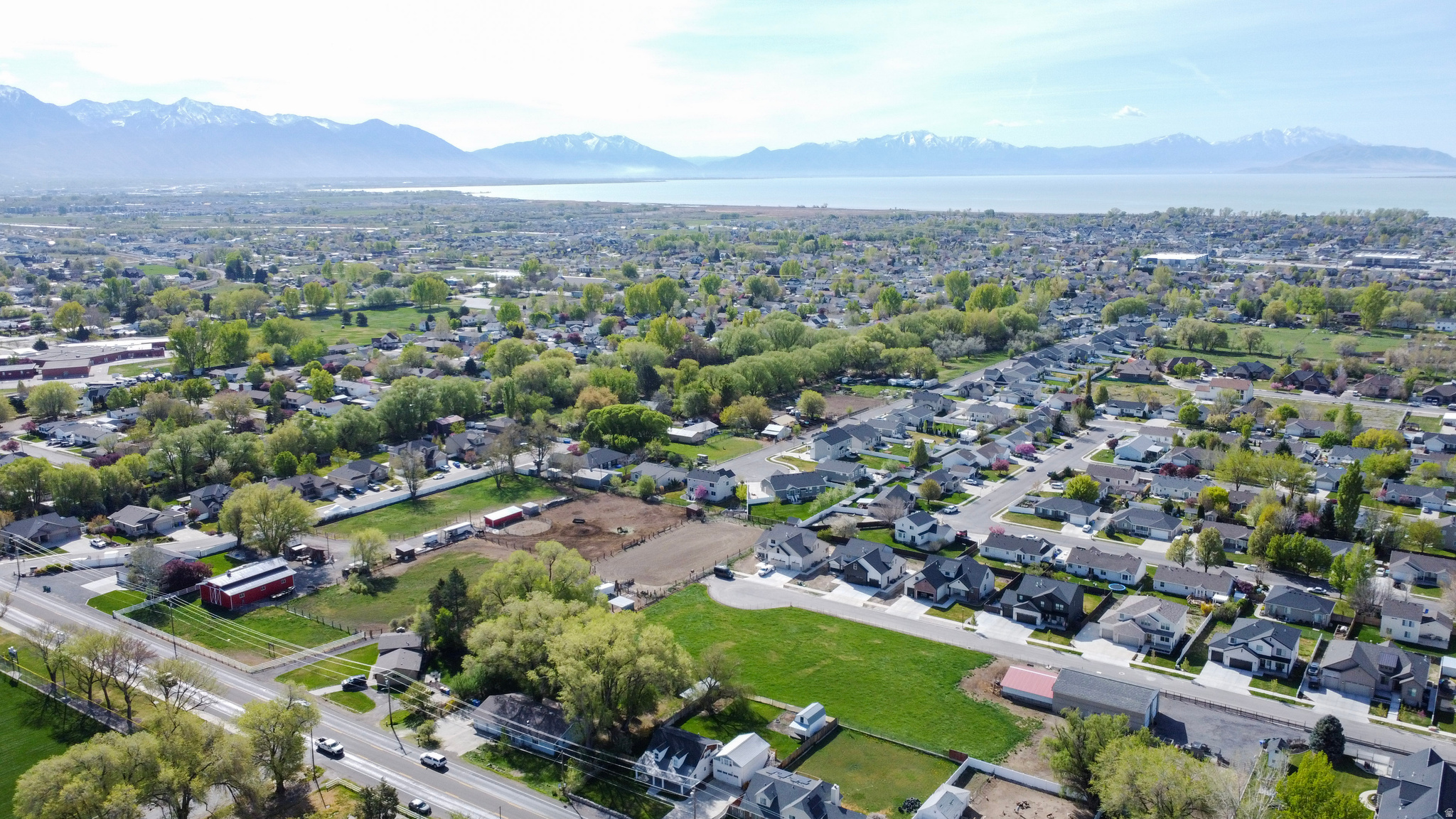 main property photo 40