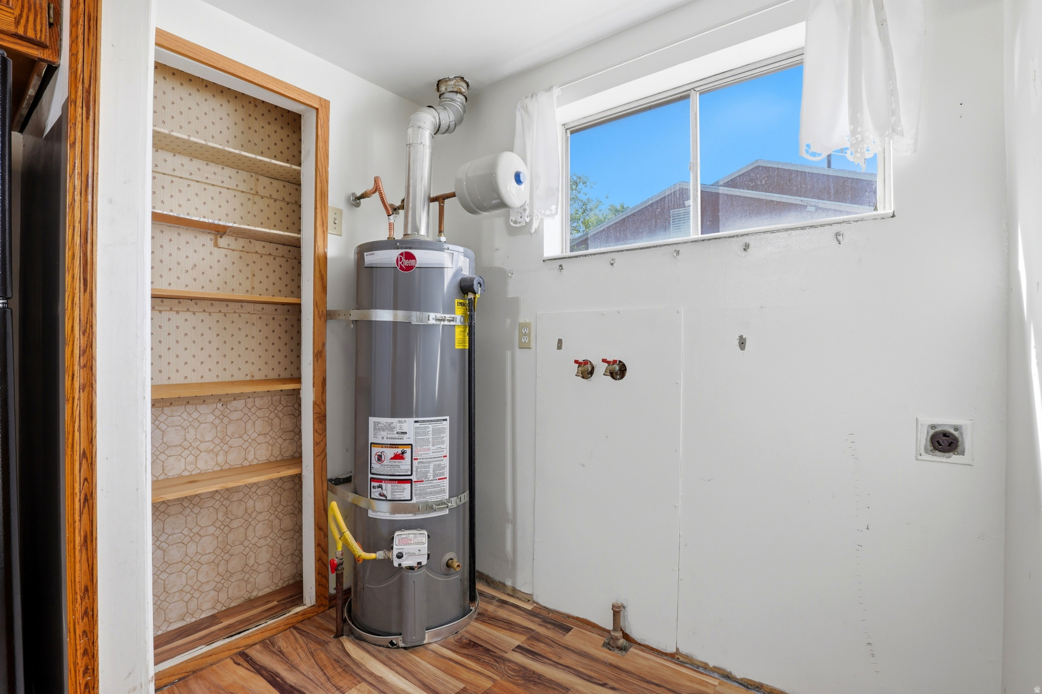 main property photo 23
