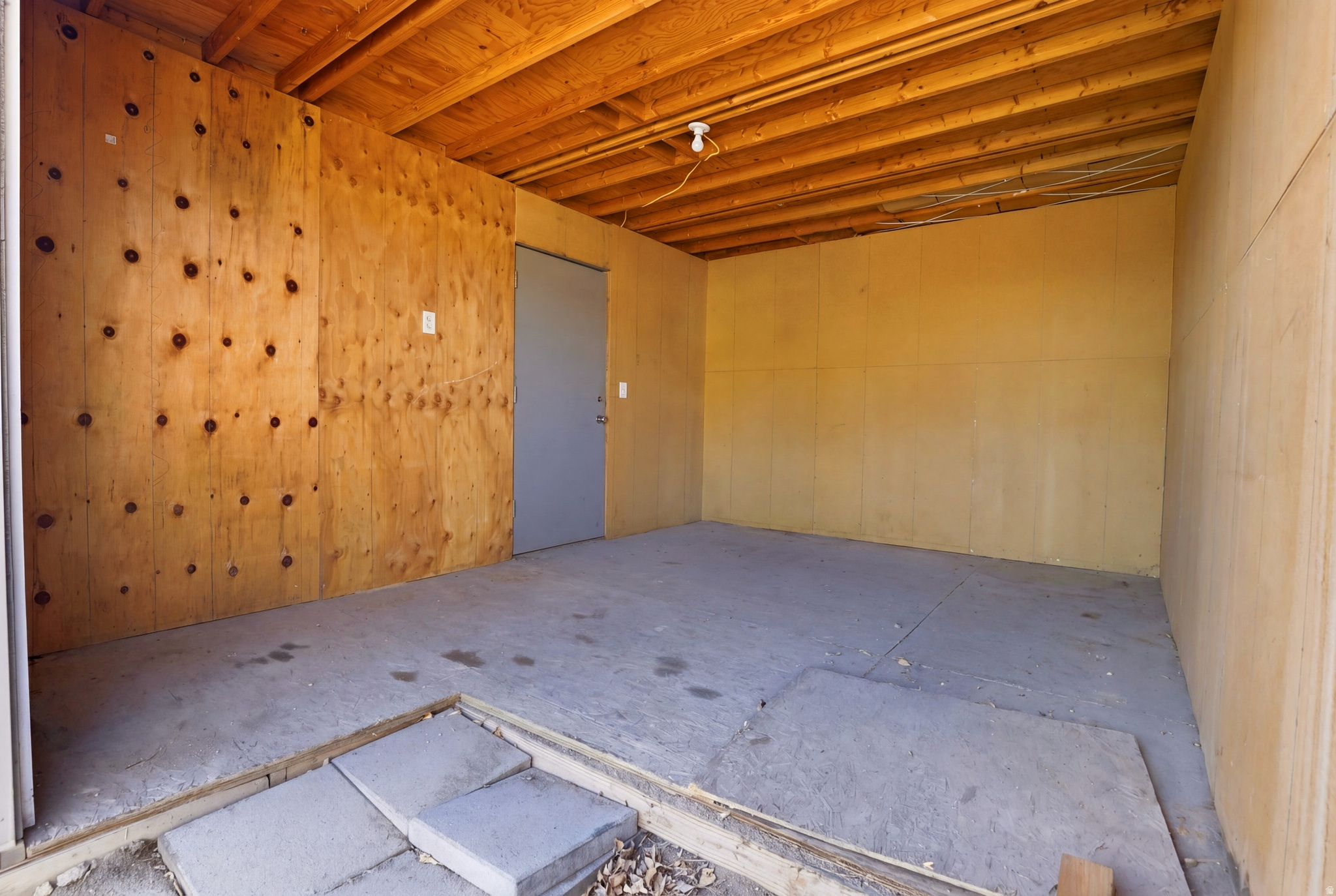 main property photo 24