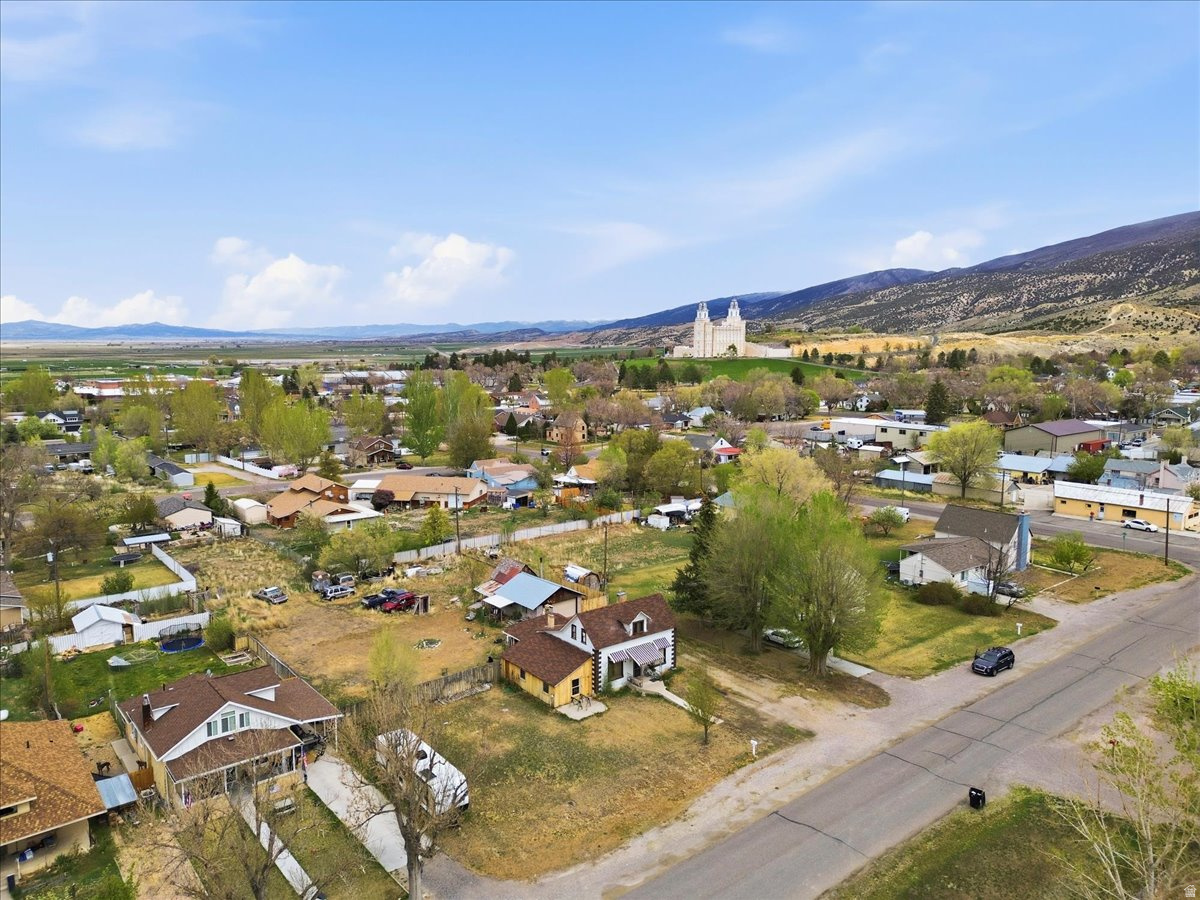 main property photo 23