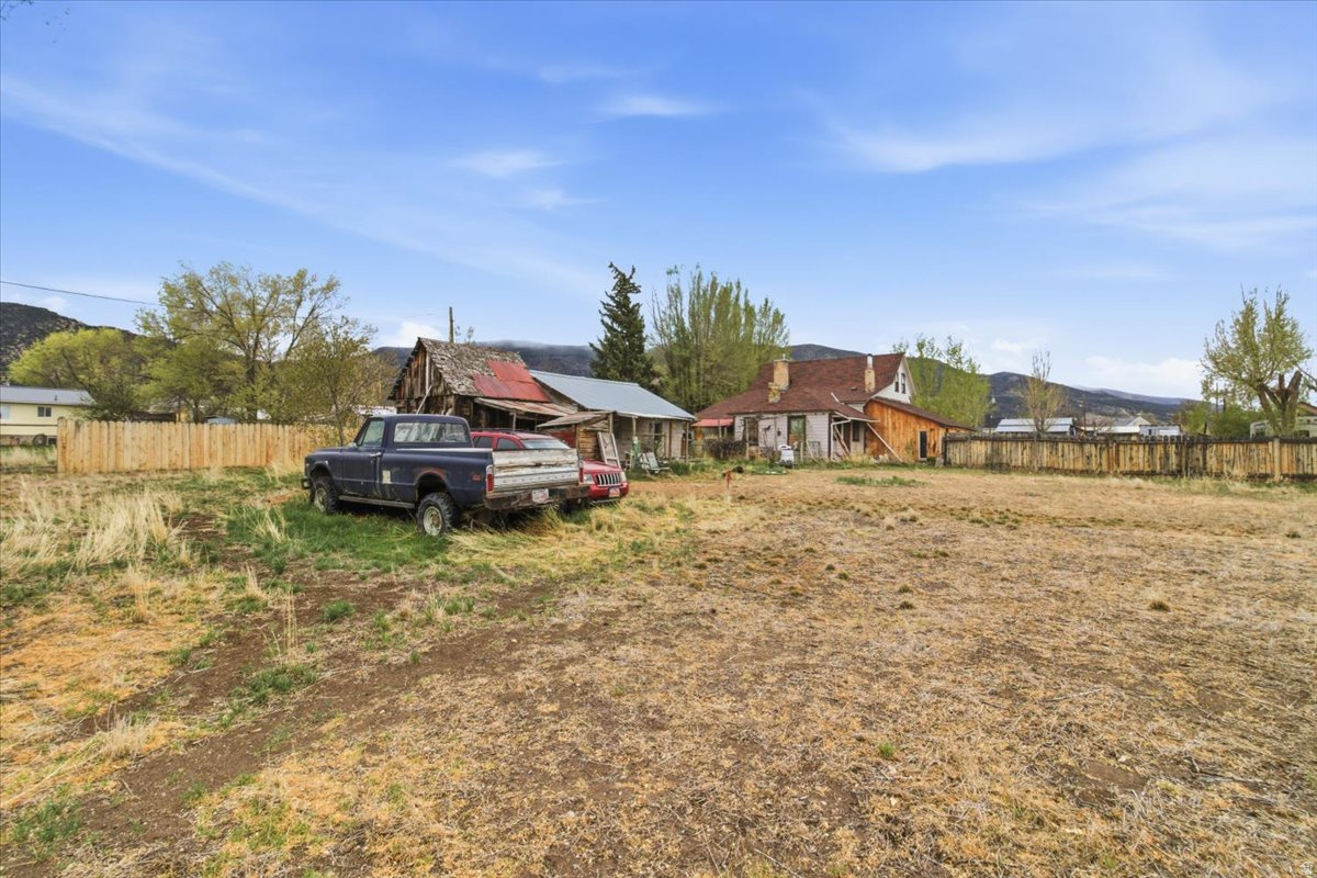 main property photo 24