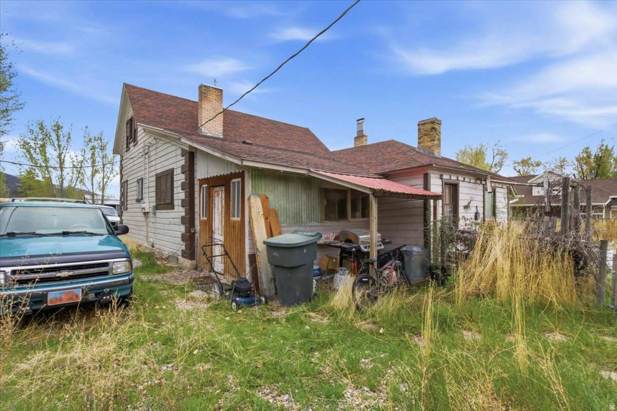 main property photo 25