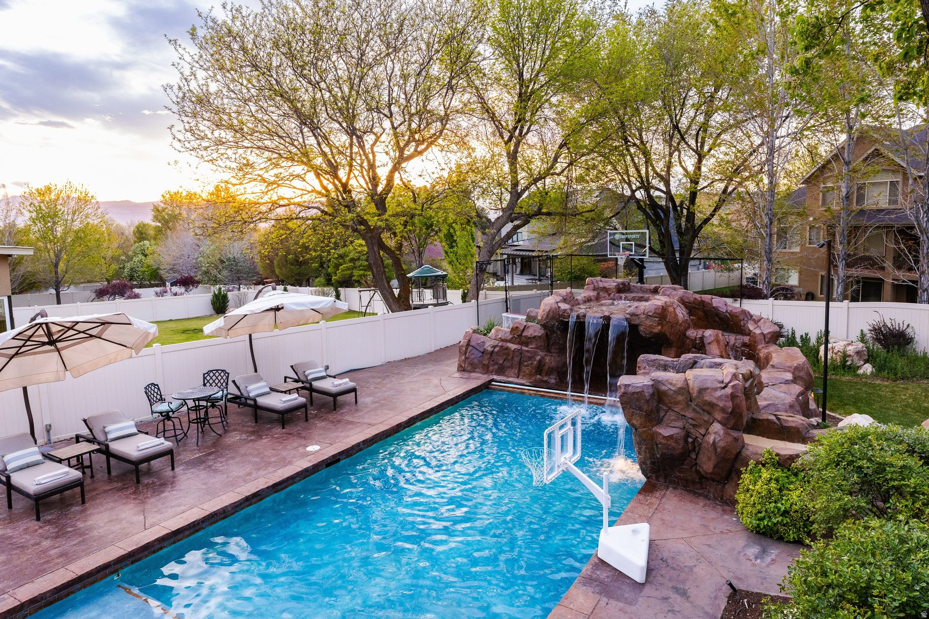 main property photo 59