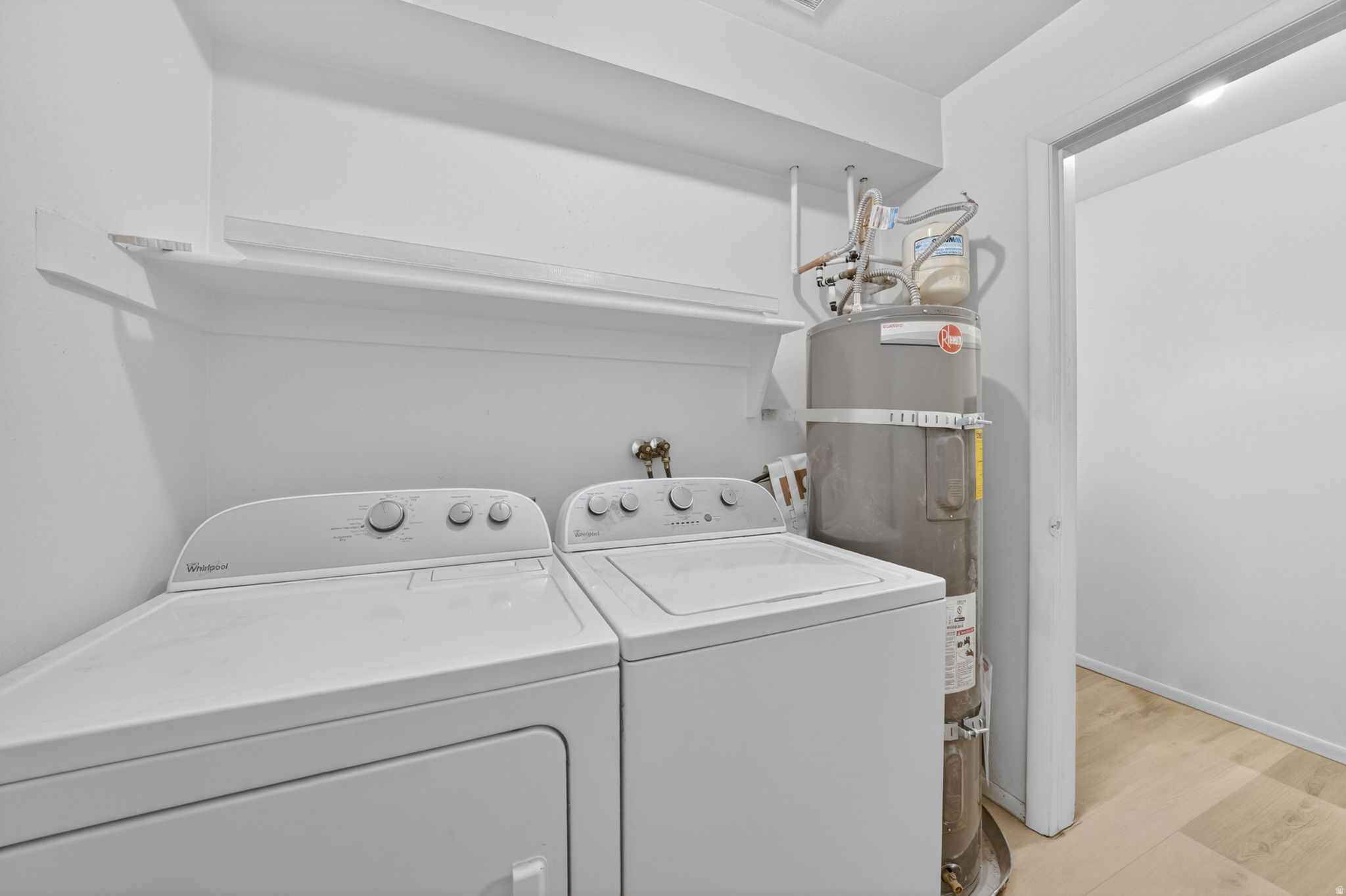 main property photo 16