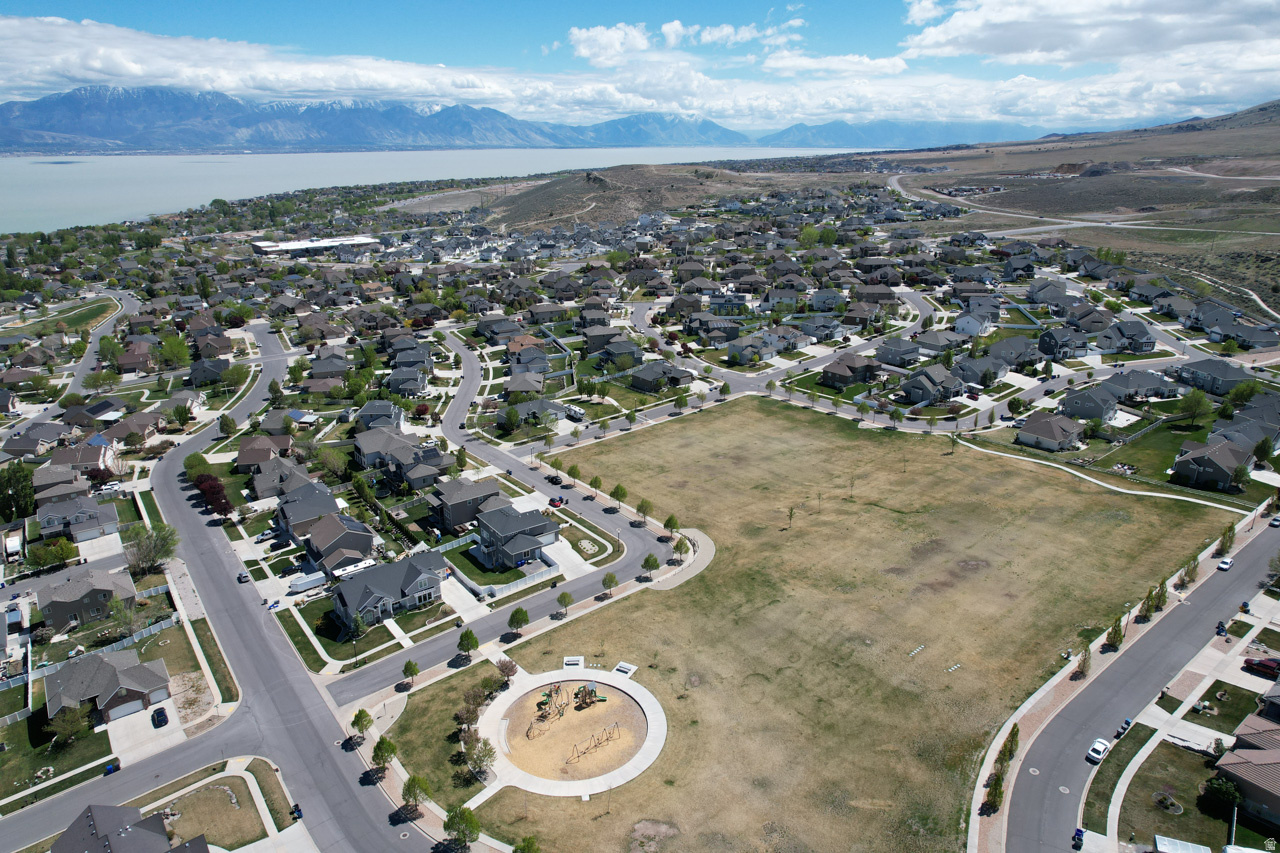 main property photo 67